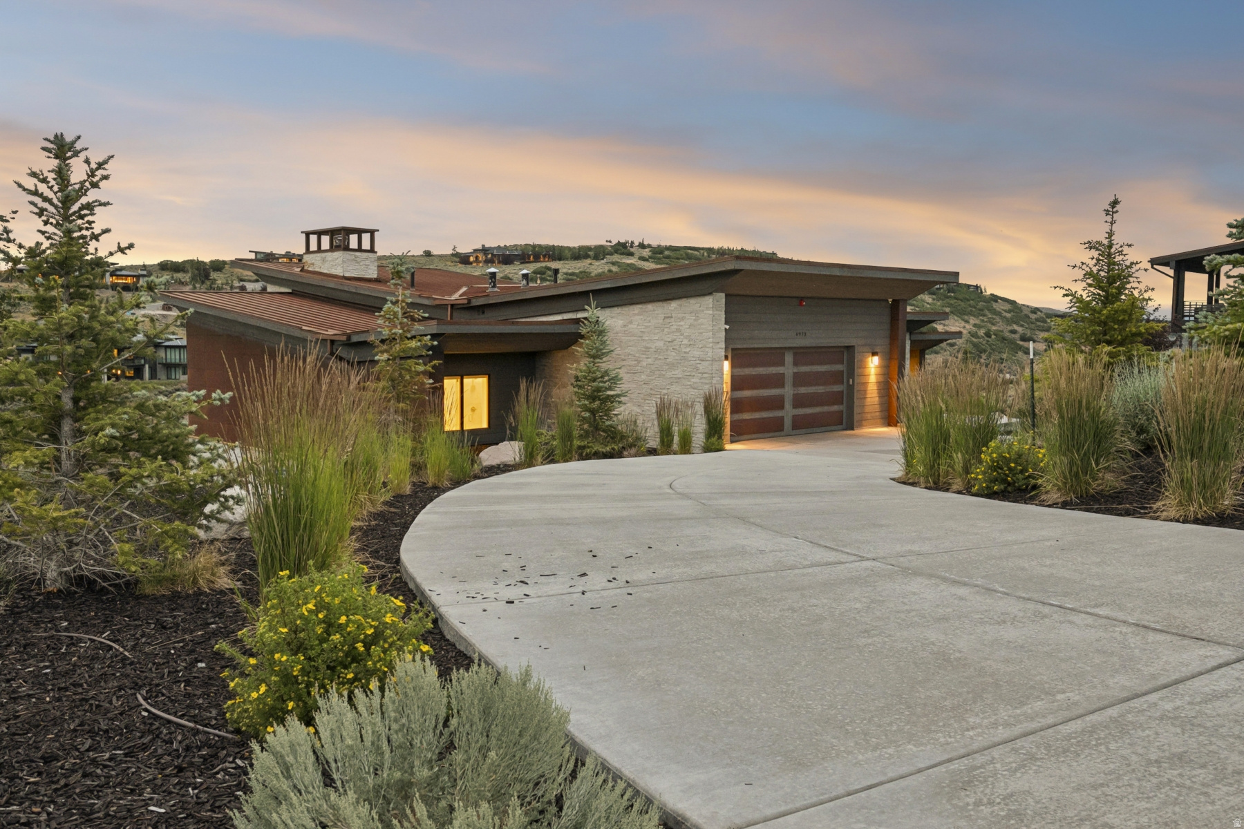main property photo 73