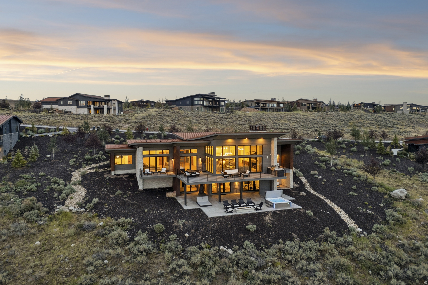 main property photo 79