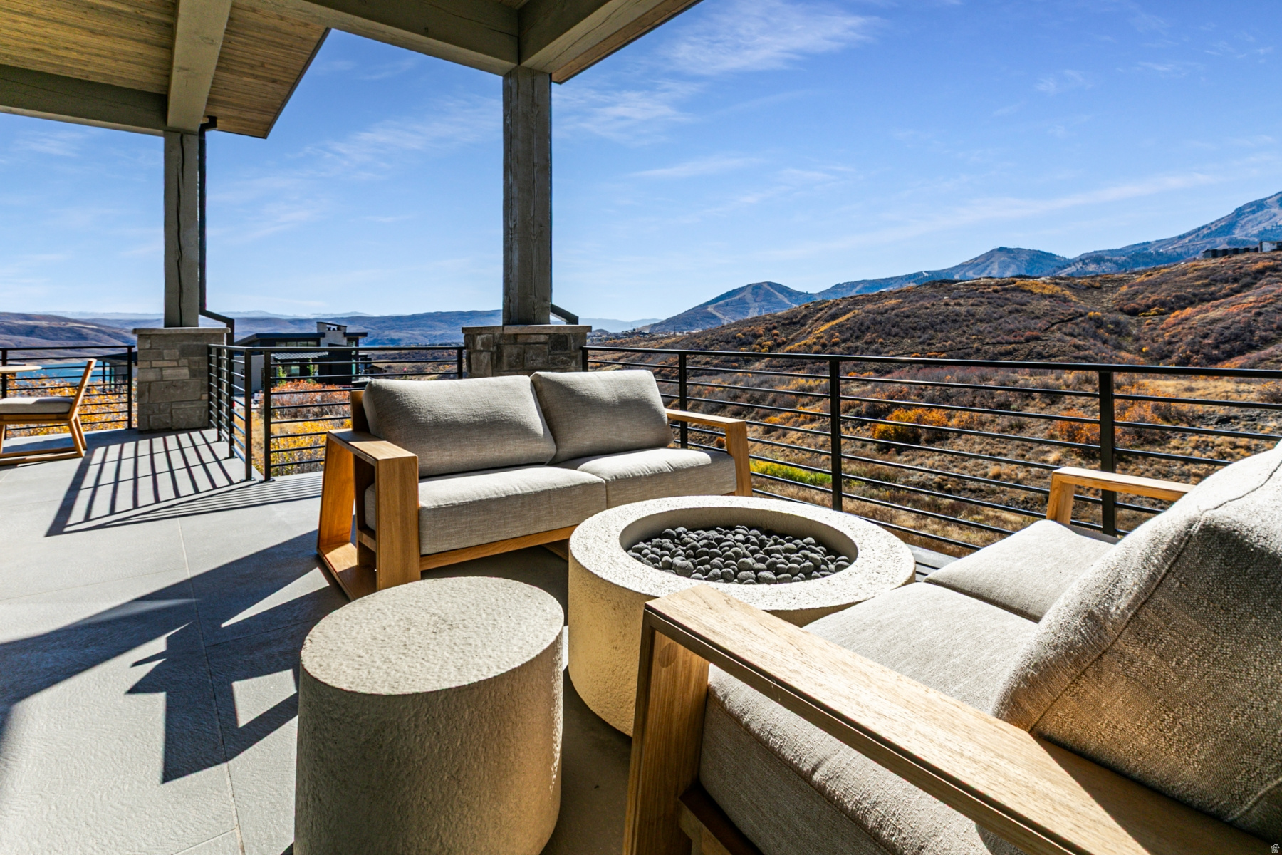 main property photo 41