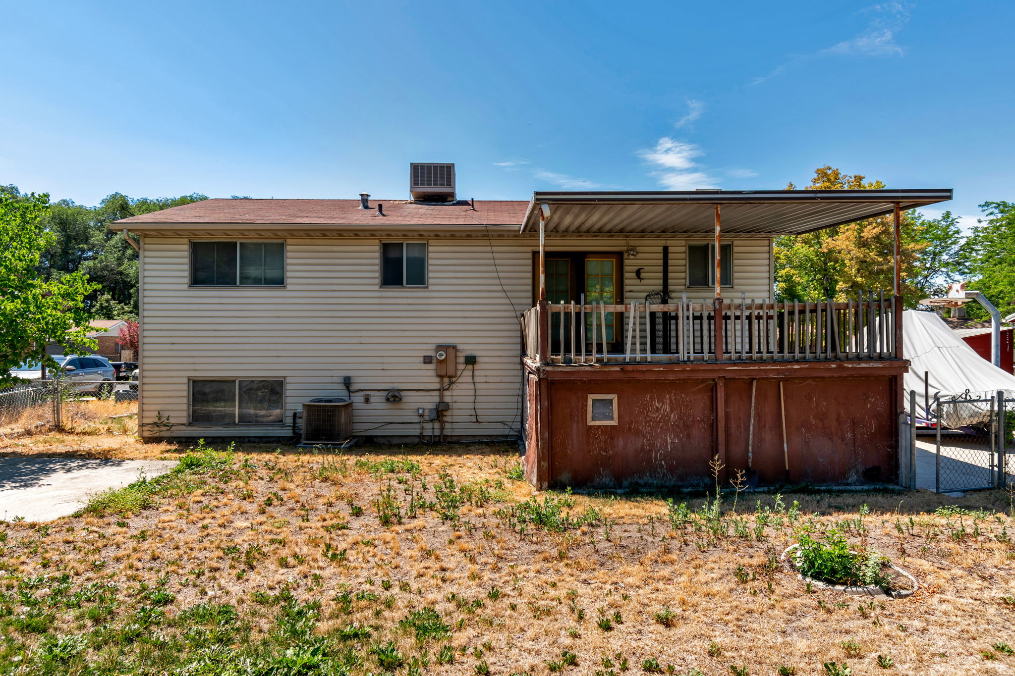 main property photo 22