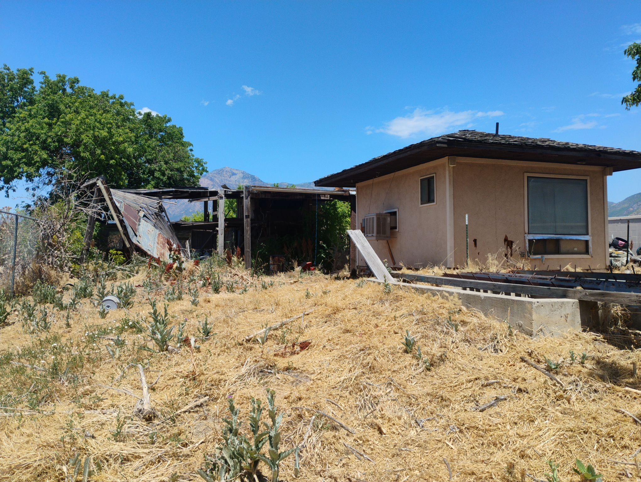 main property photo 11