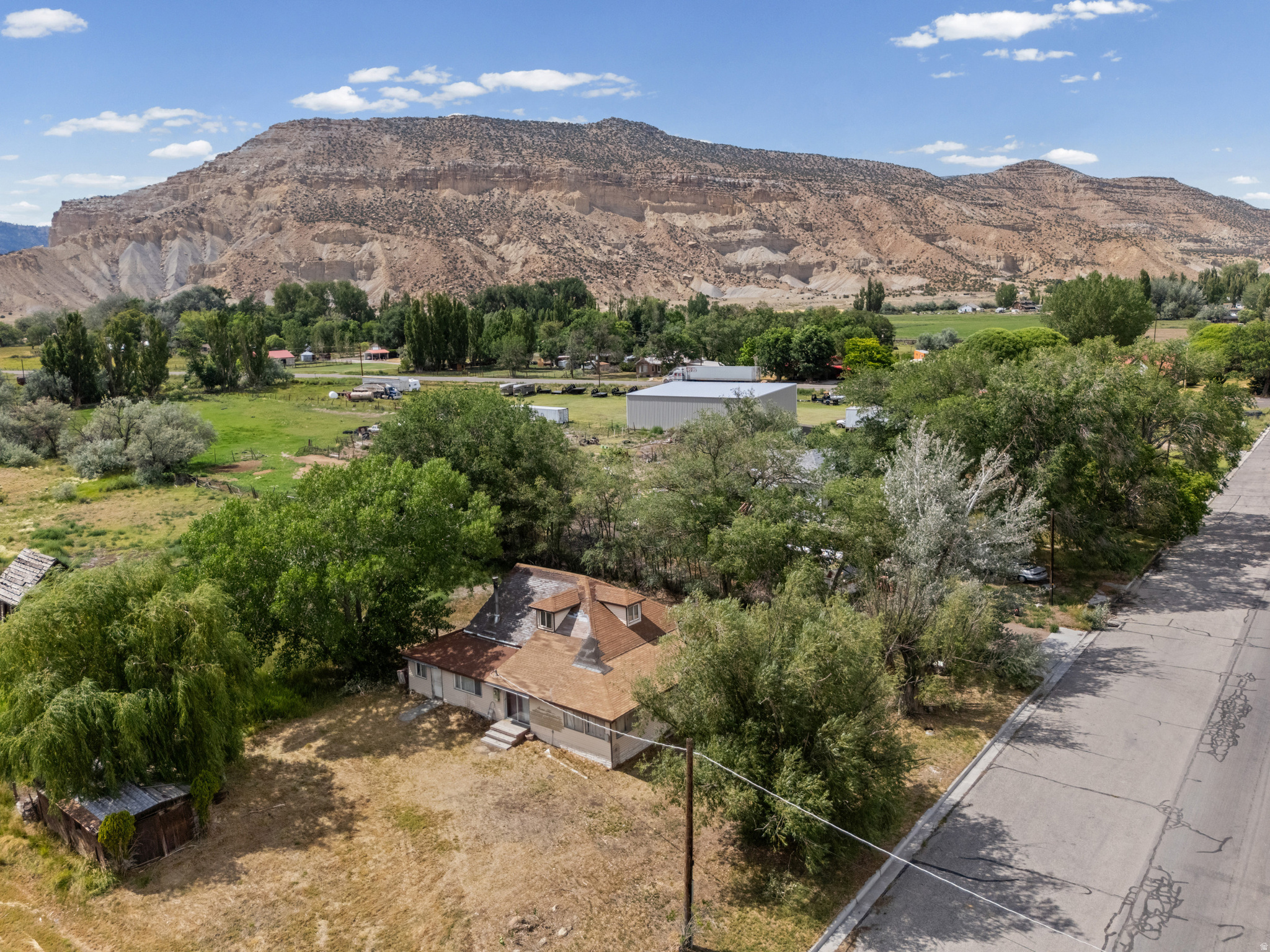 main property photo 27