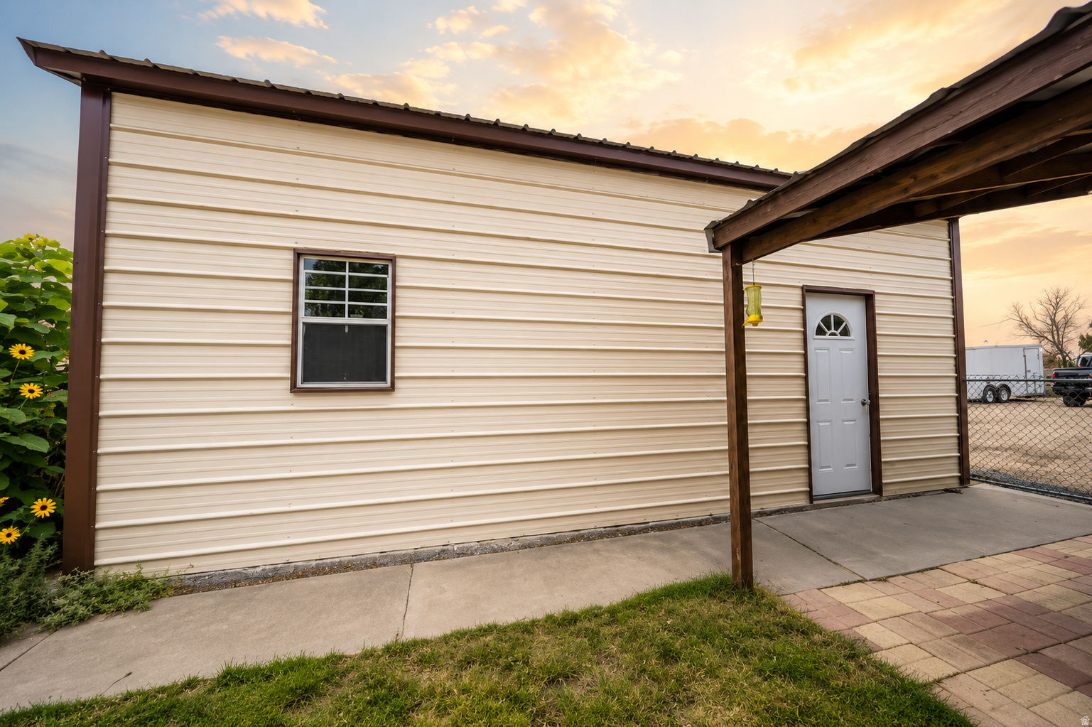 main property photo 22