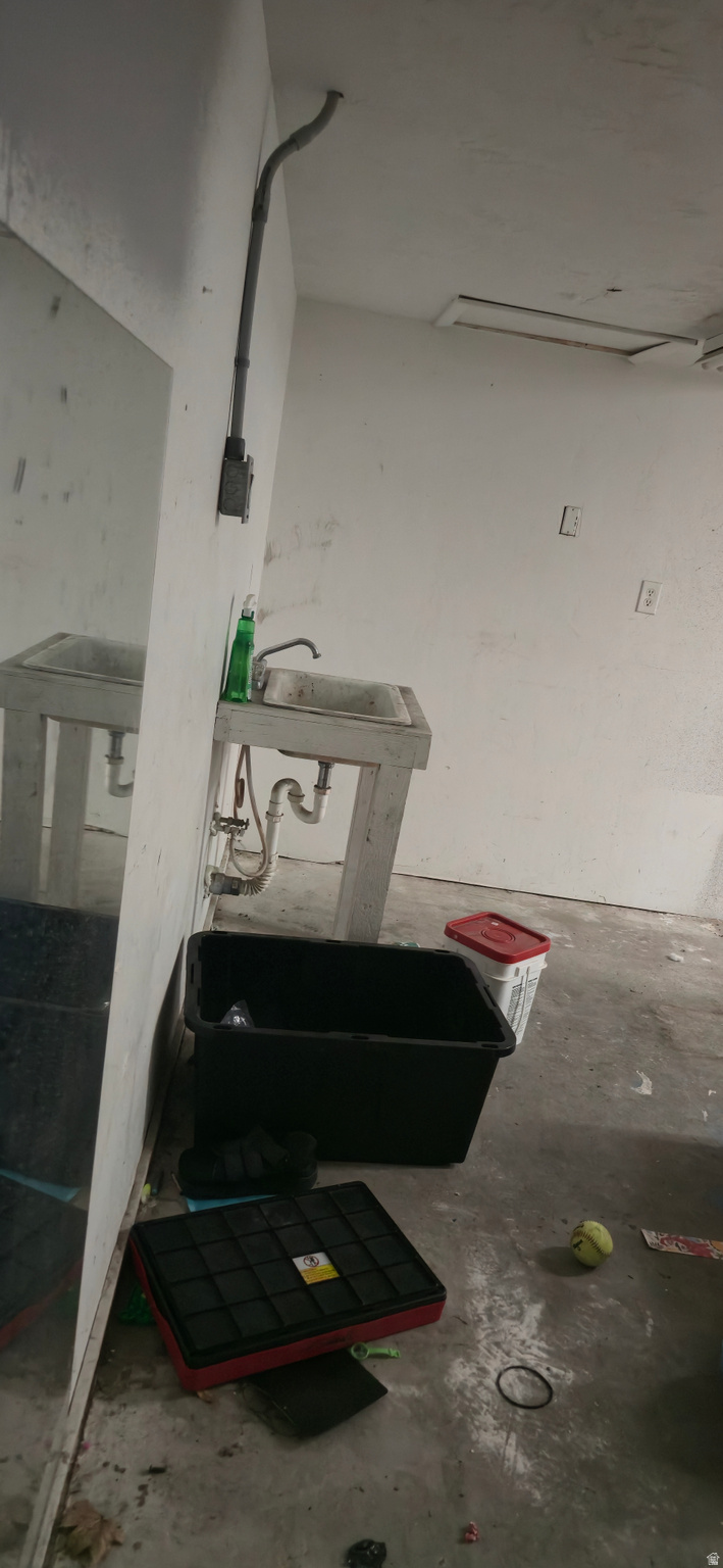 main property photo 58