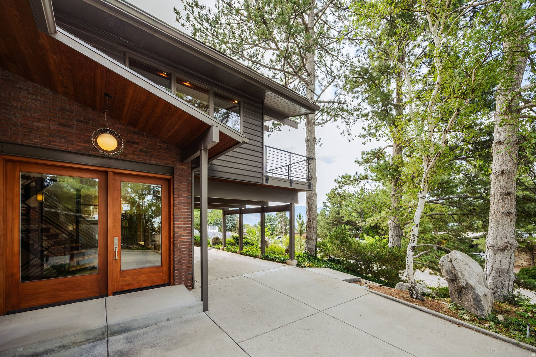 main property photo 57