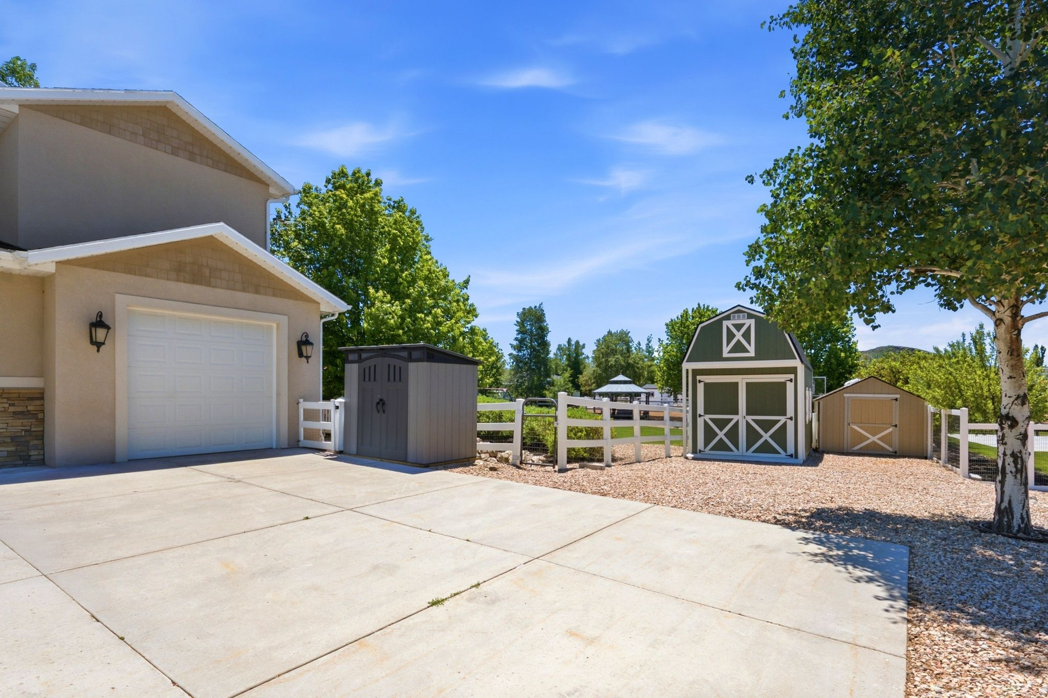 main property photo 93