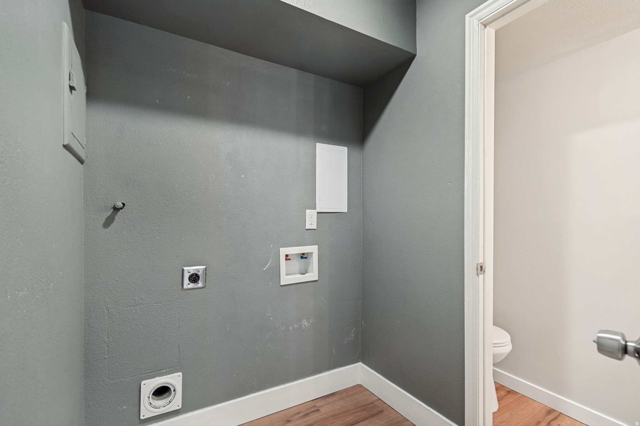 main property photo 9