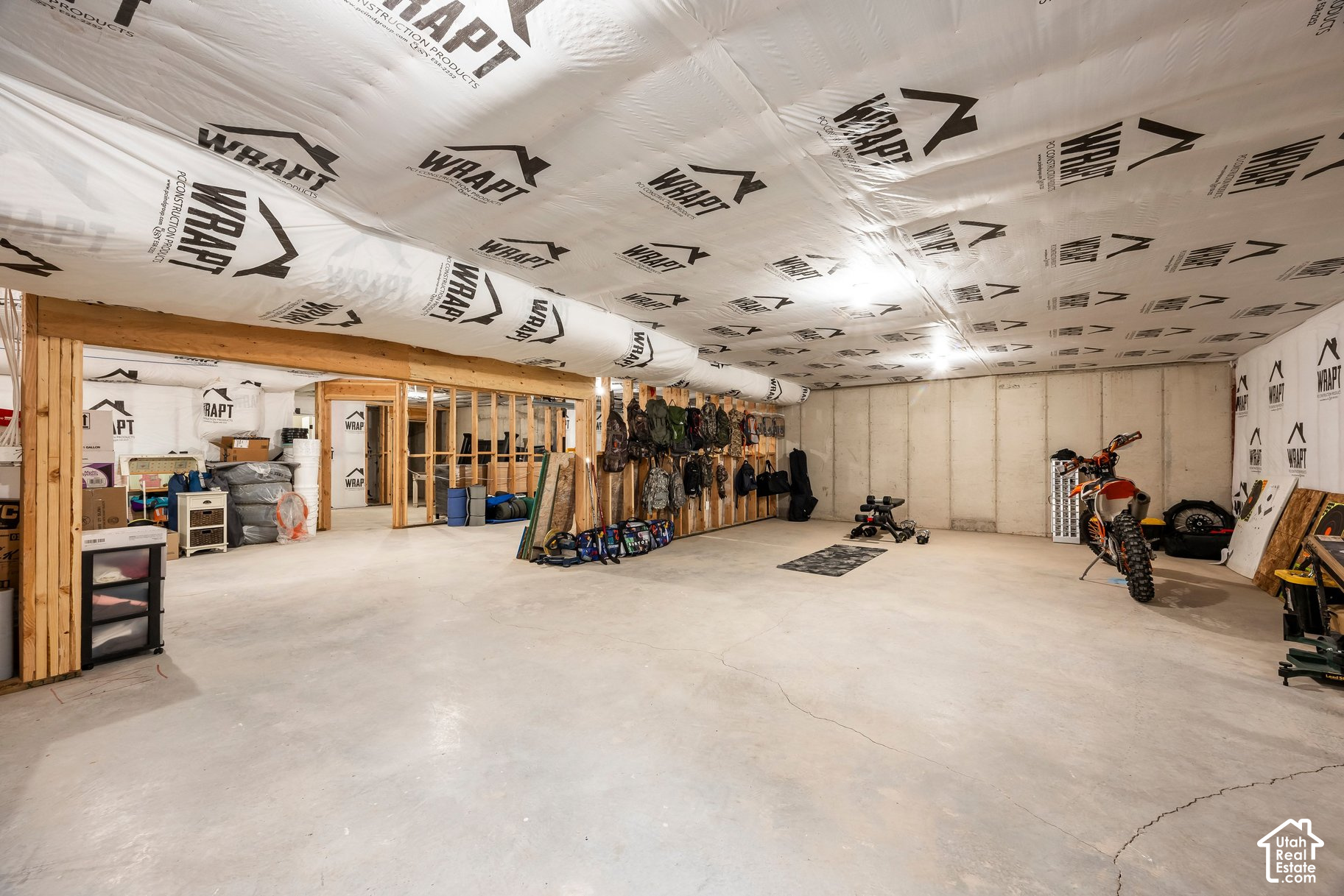 main property photo 49