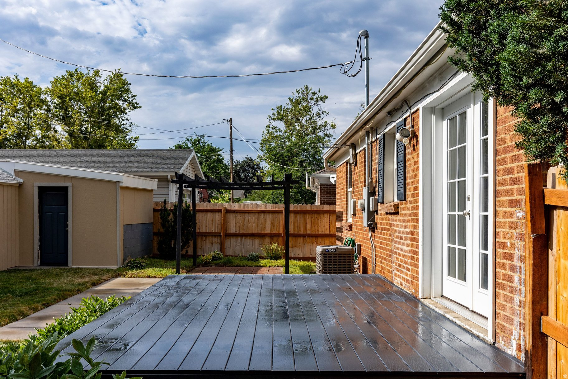 main property photo 20