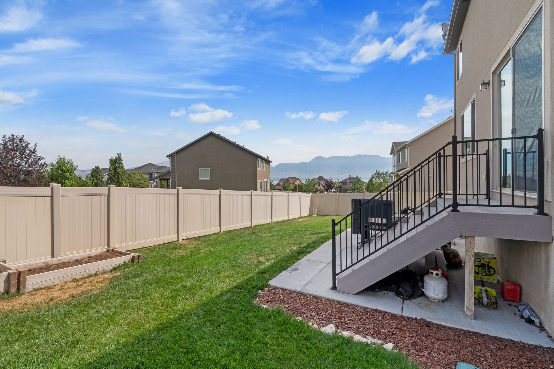 main property photo 47
