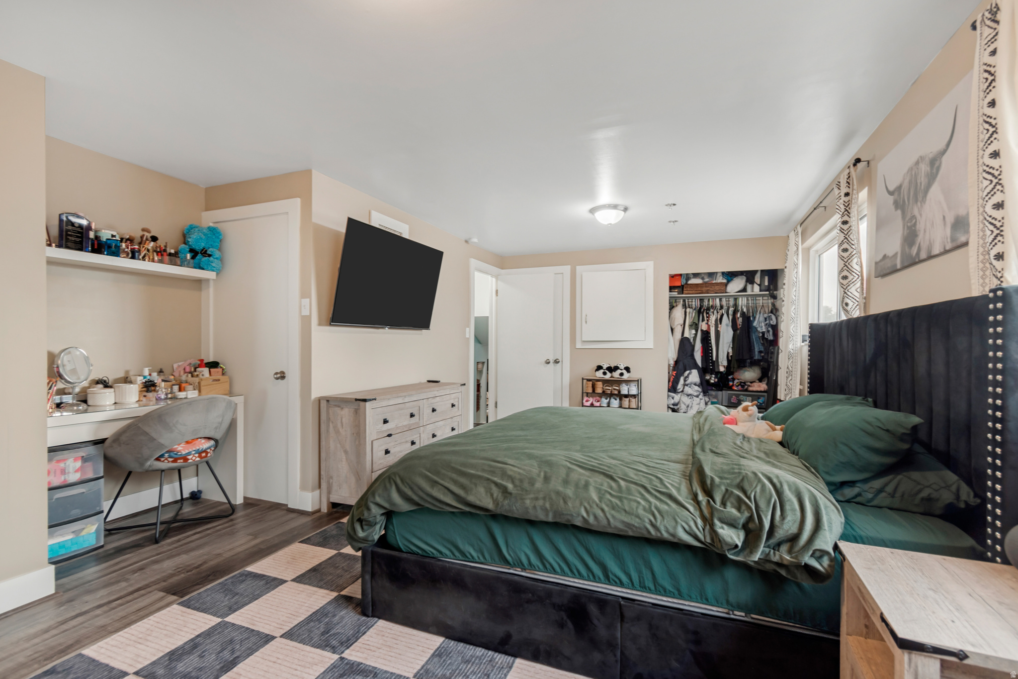 main property photo 11