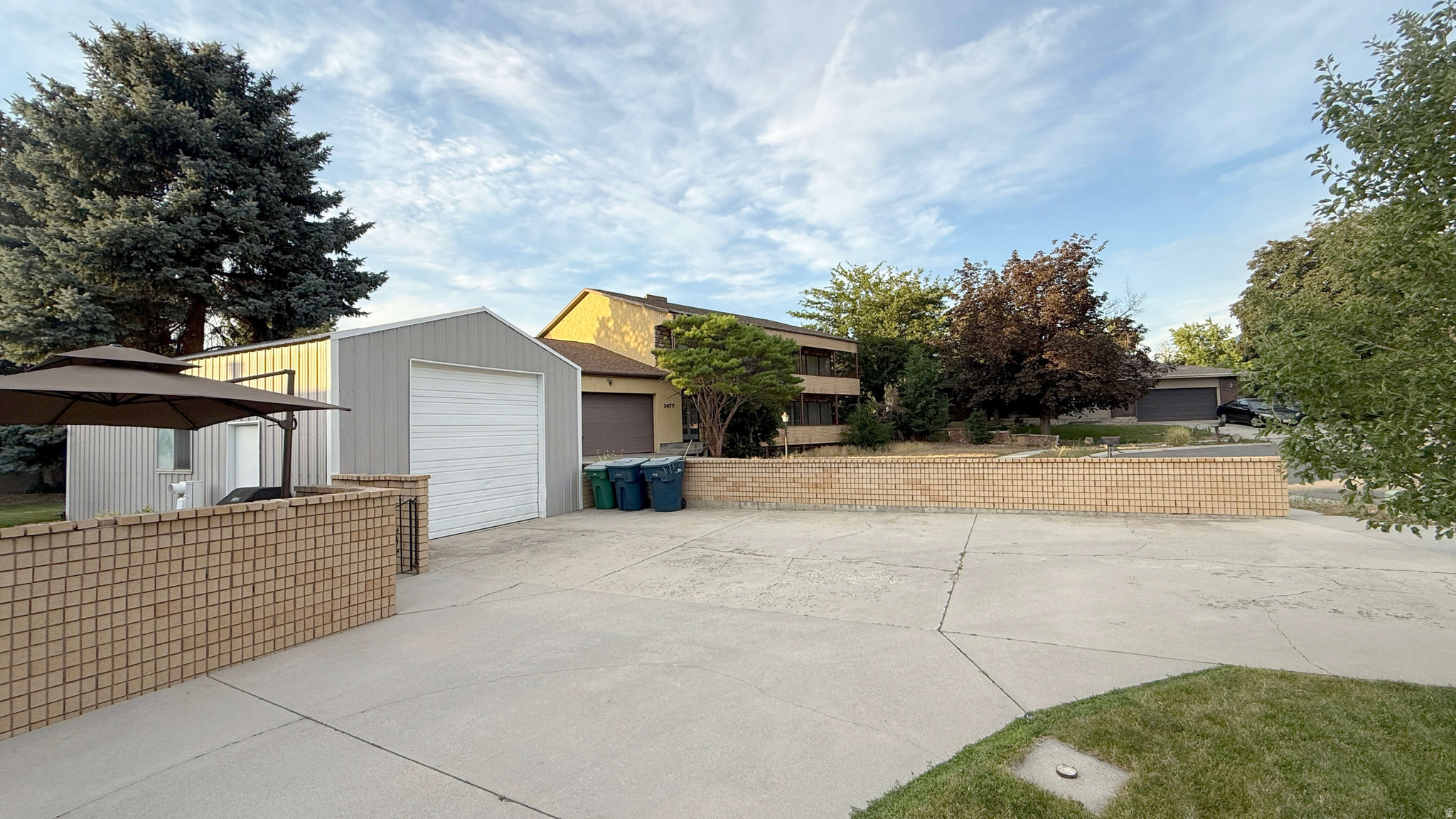 main property photo 4