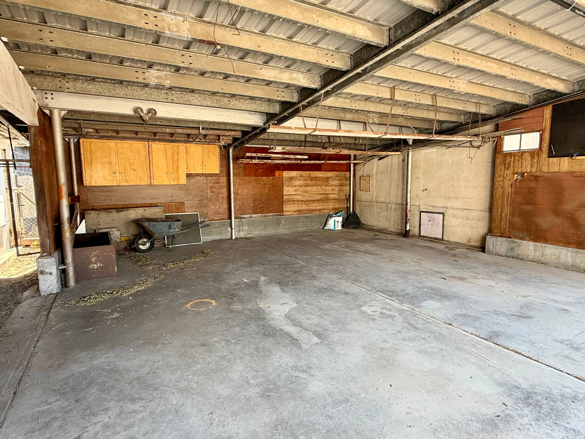 main property photo 11