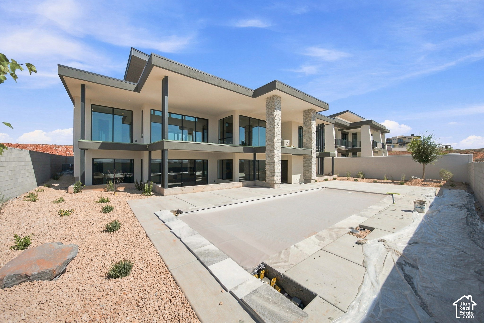 main property photo 59