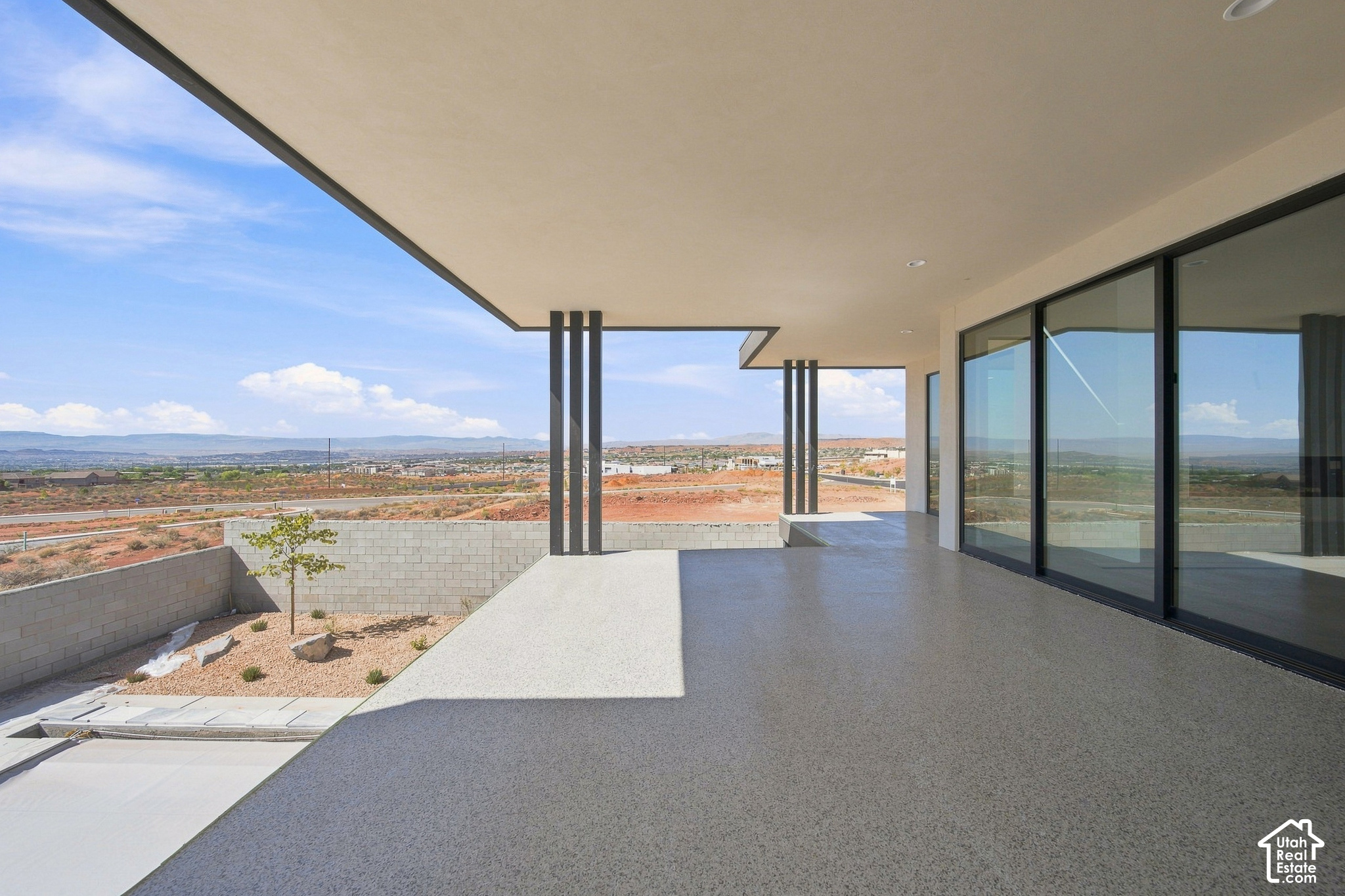 main property photo 61