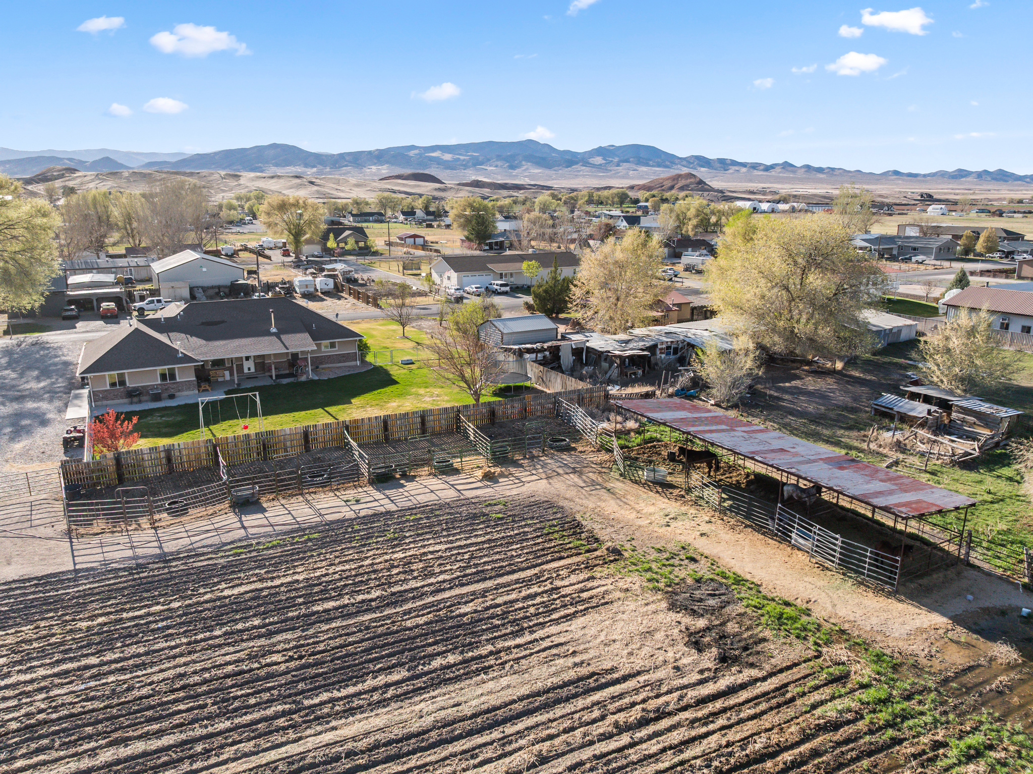 main property photo 35