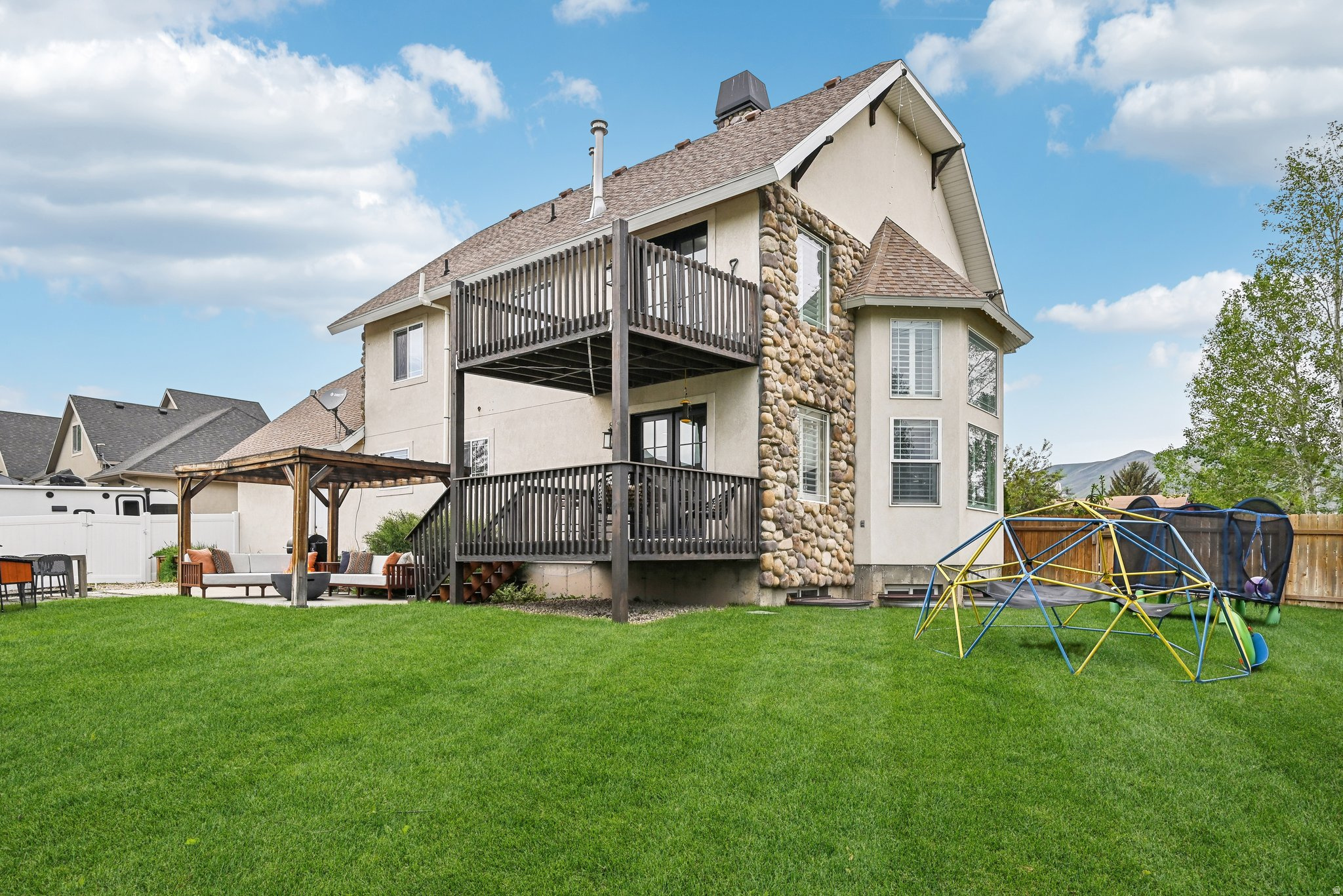 main property photo 42