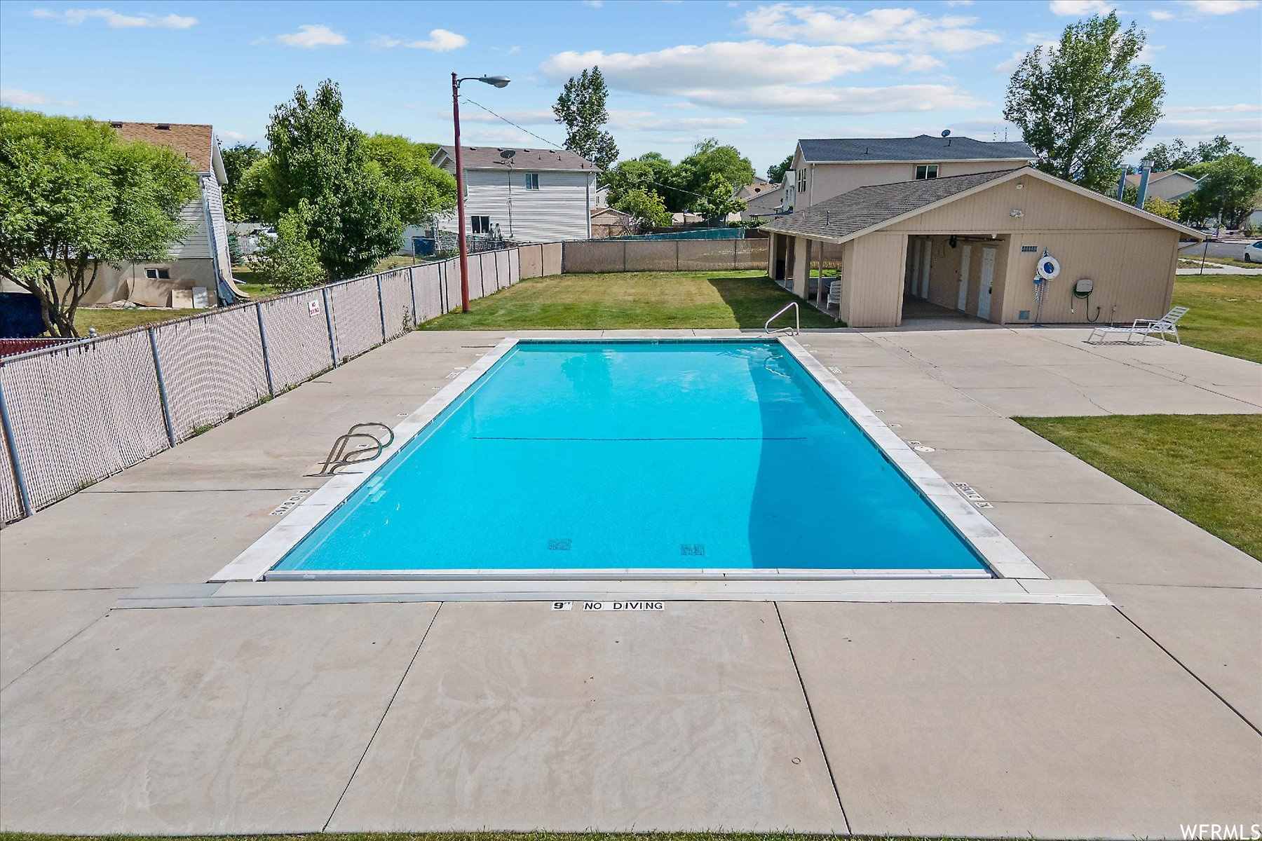 main property photo 23