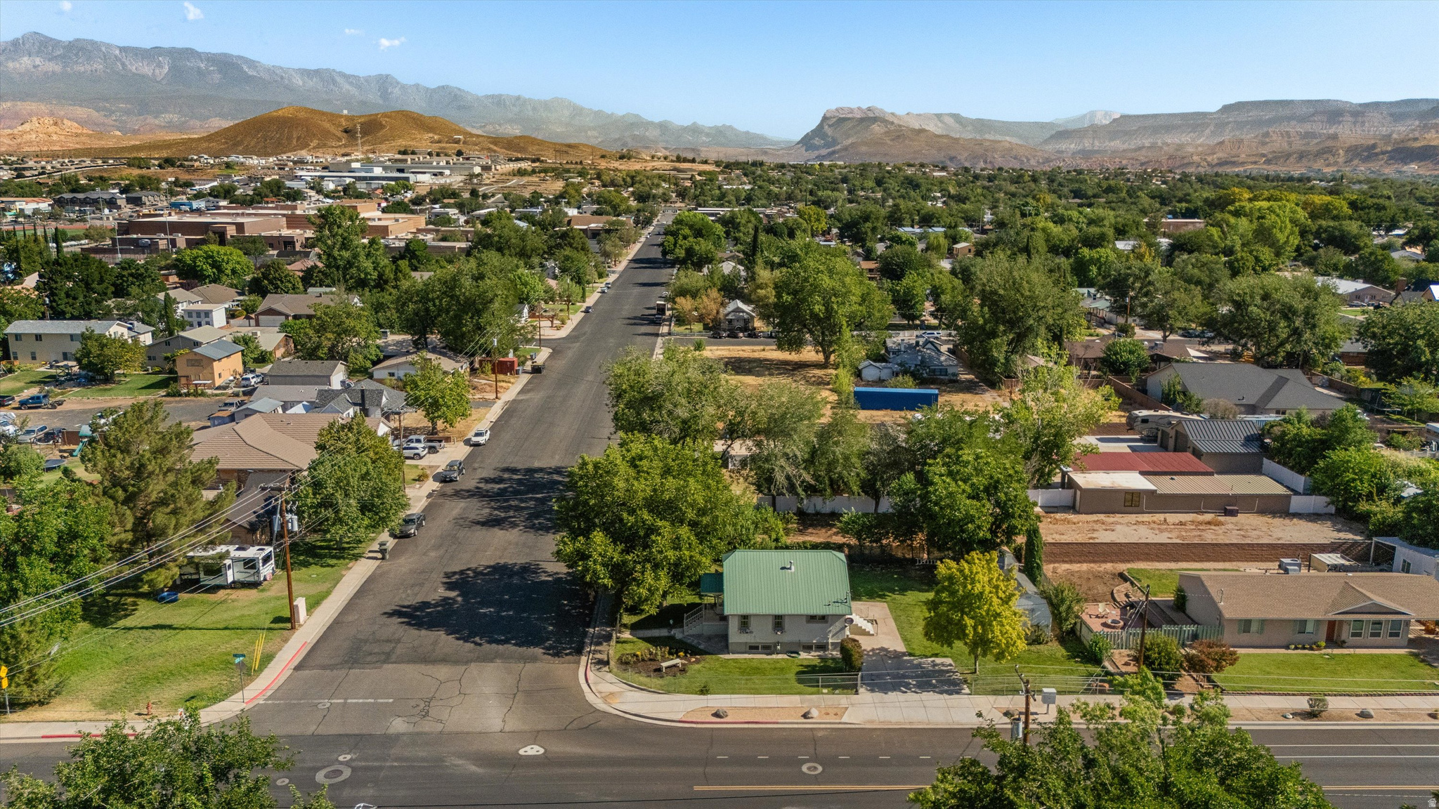 main property photo 25