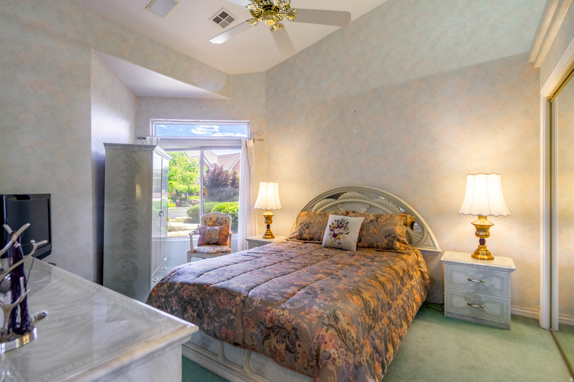 main property photo 50