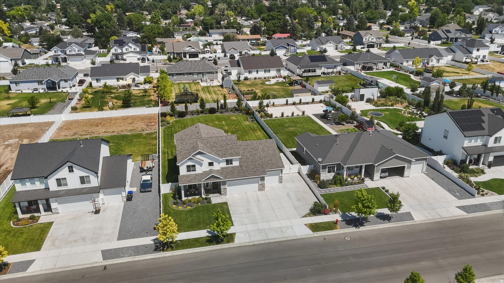 main property photo 64