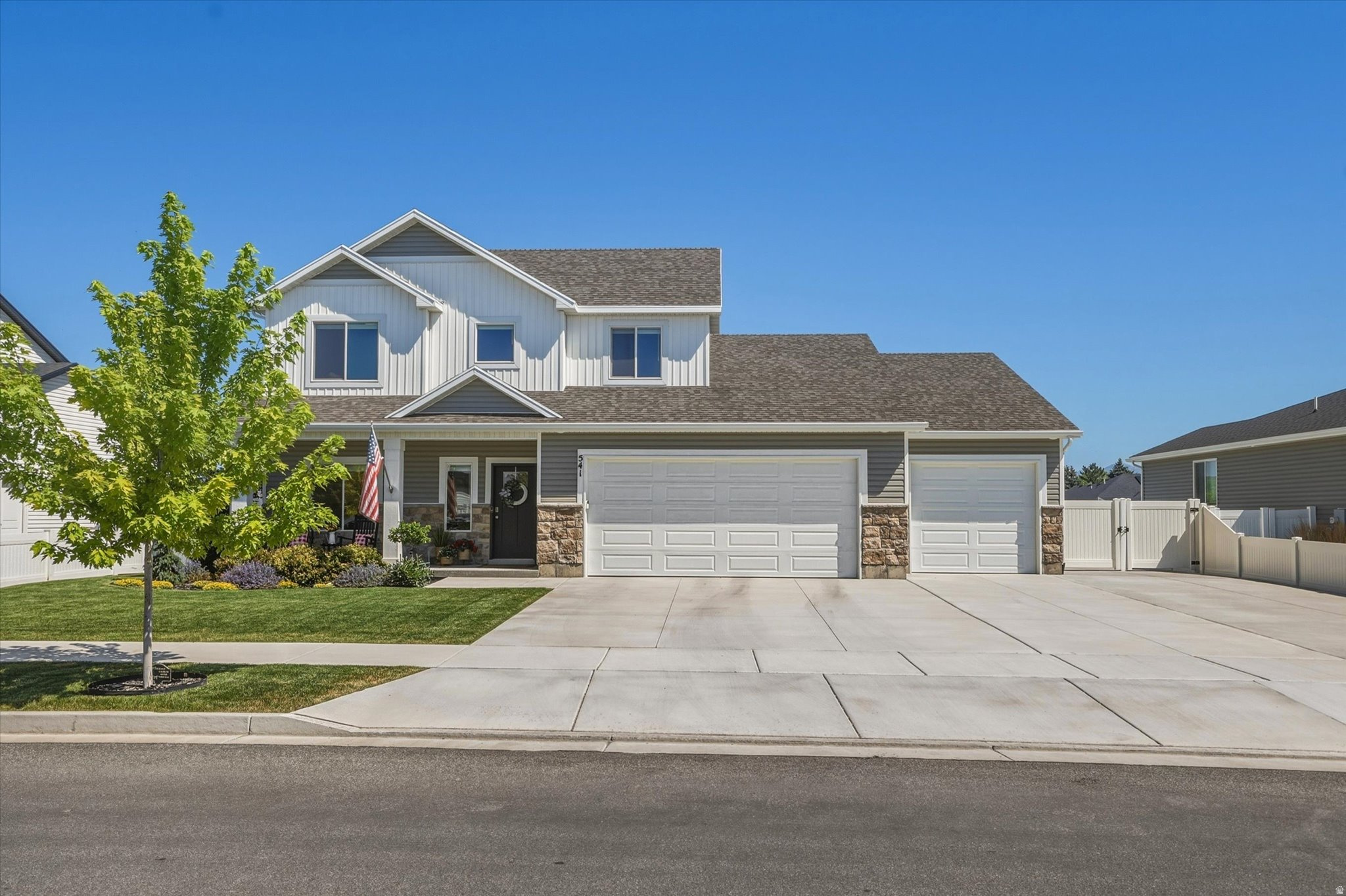 main property photo 77