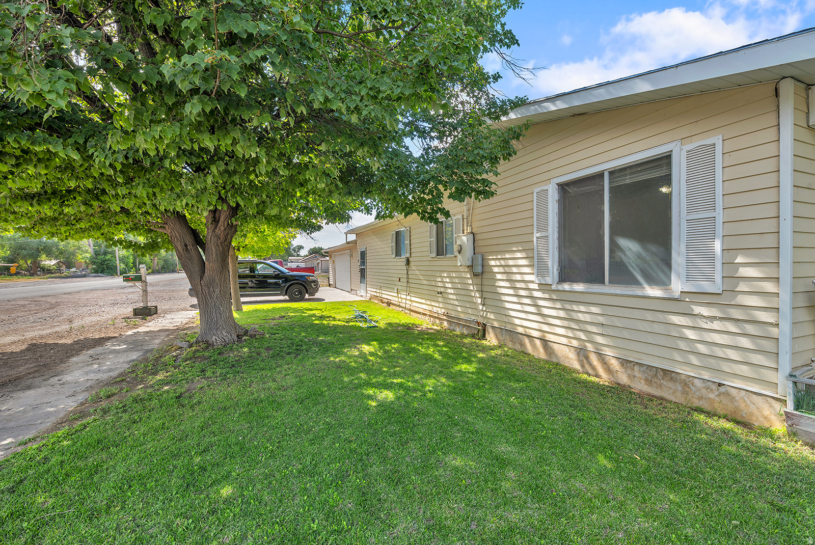 main property photo 22