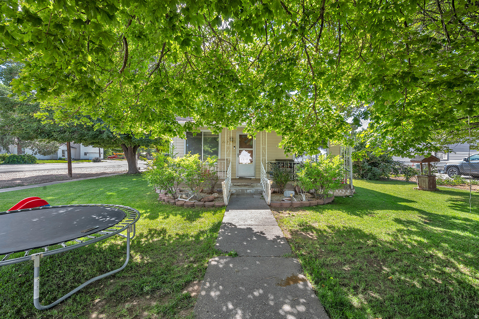 main property photo 25