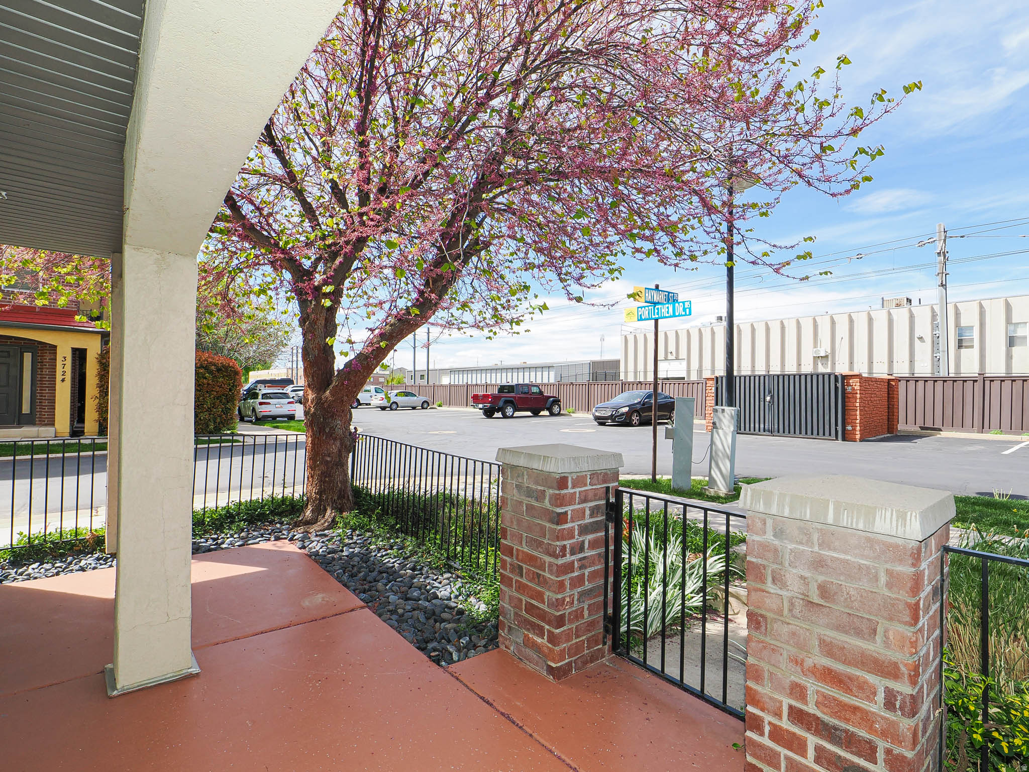 main property photo 32