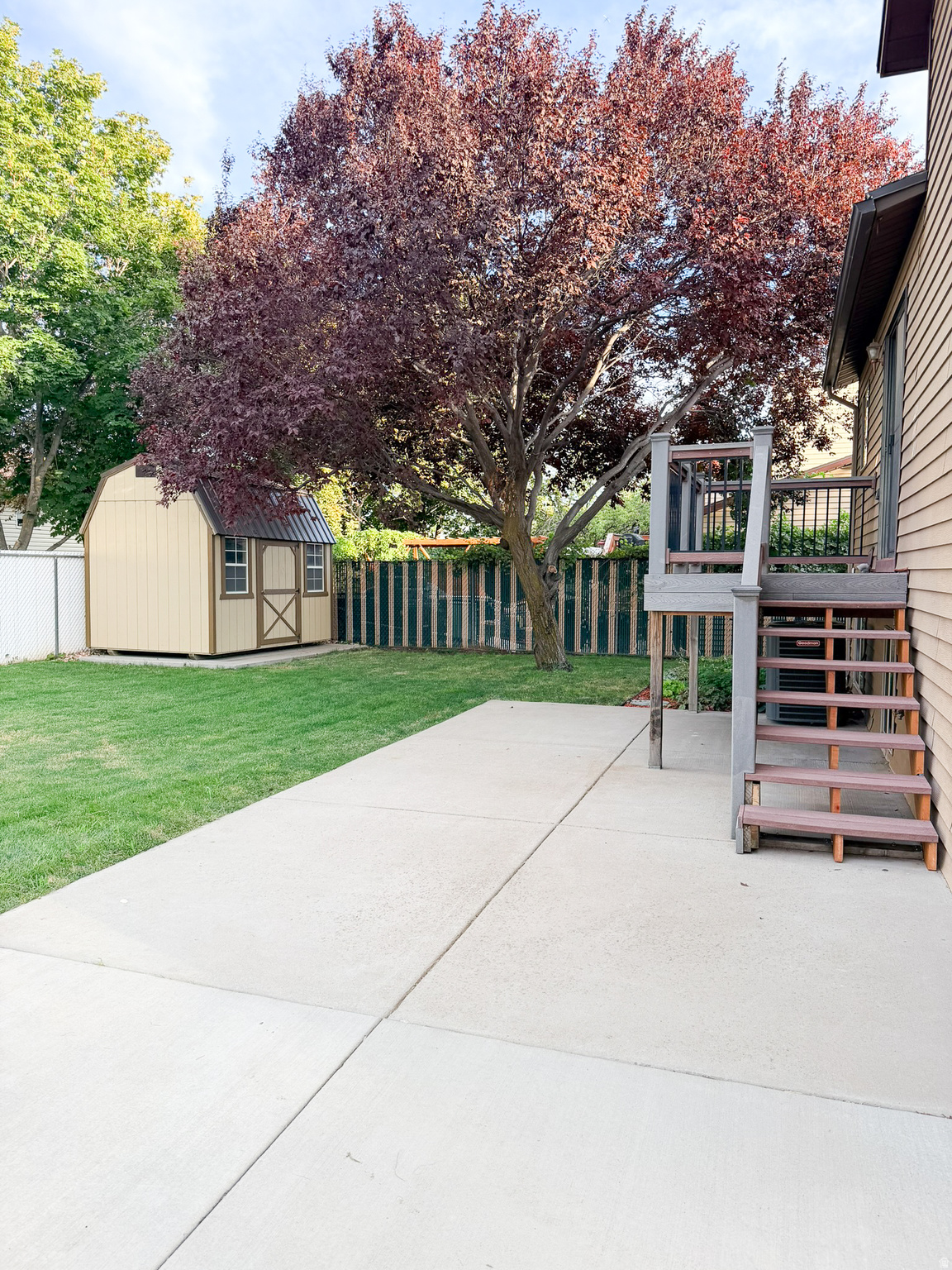 main property photo 15