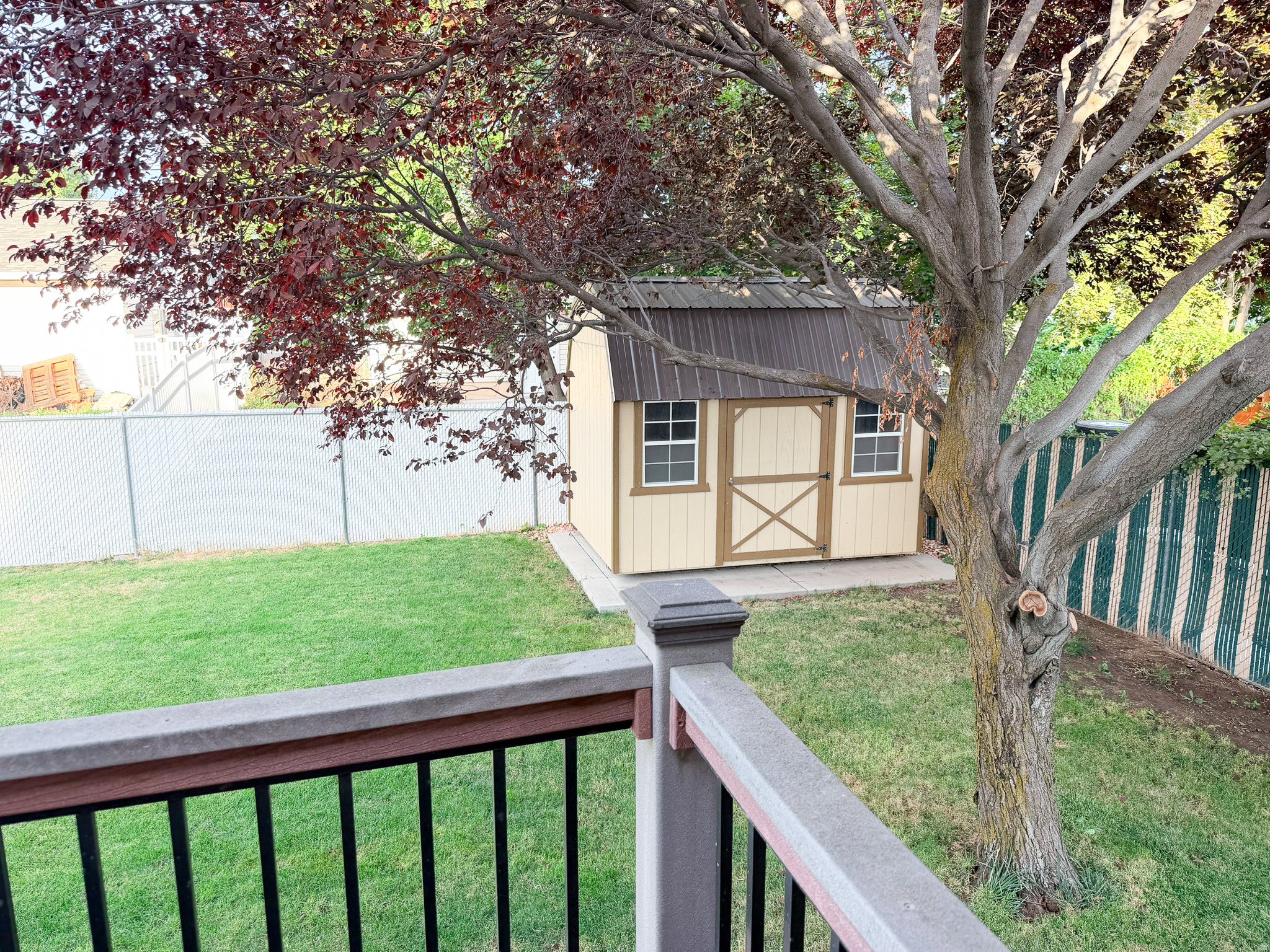 main property photo 16