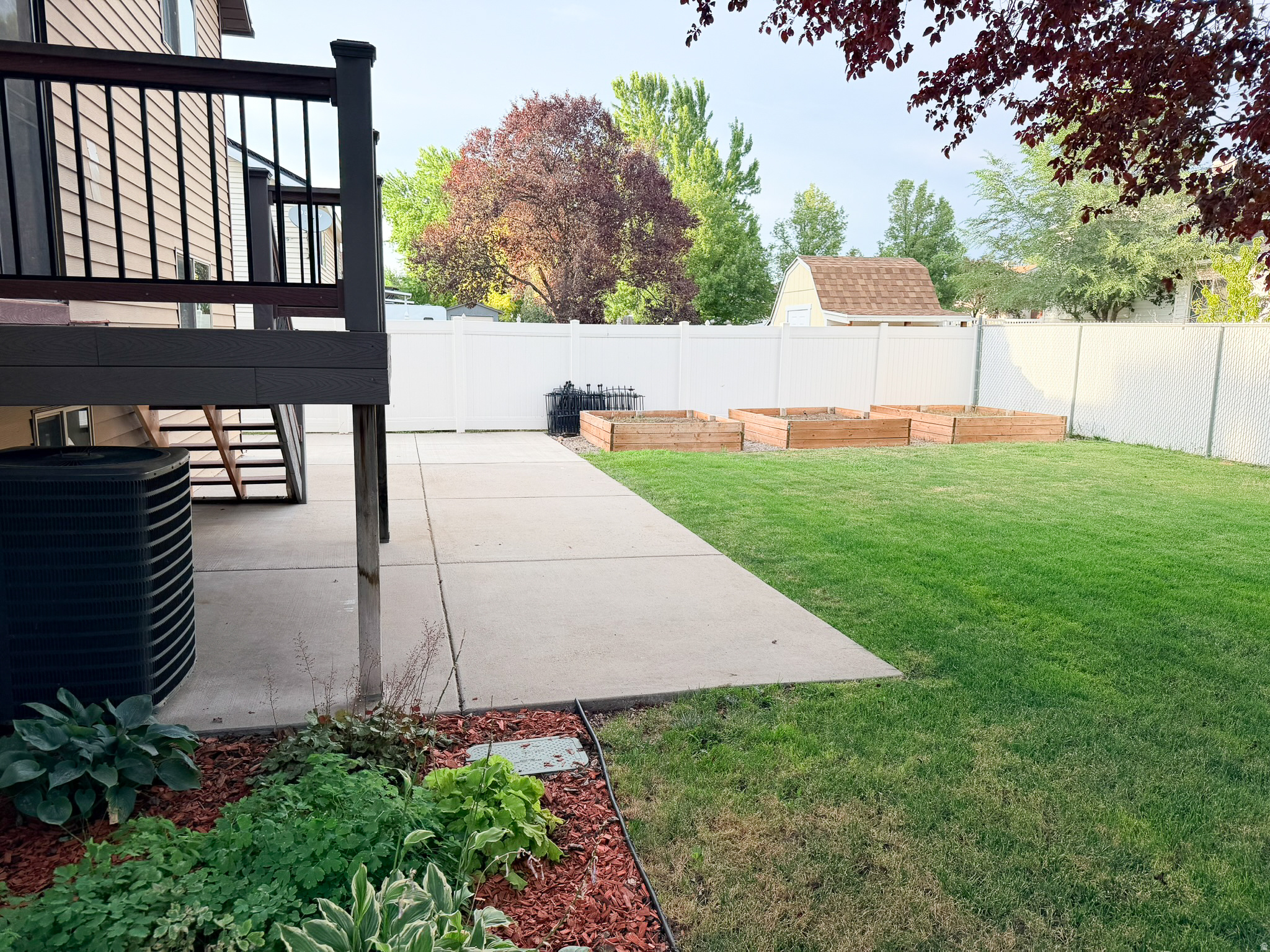 main property photo 17