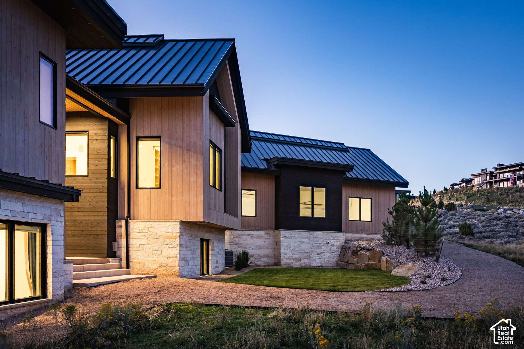 main property photo 77