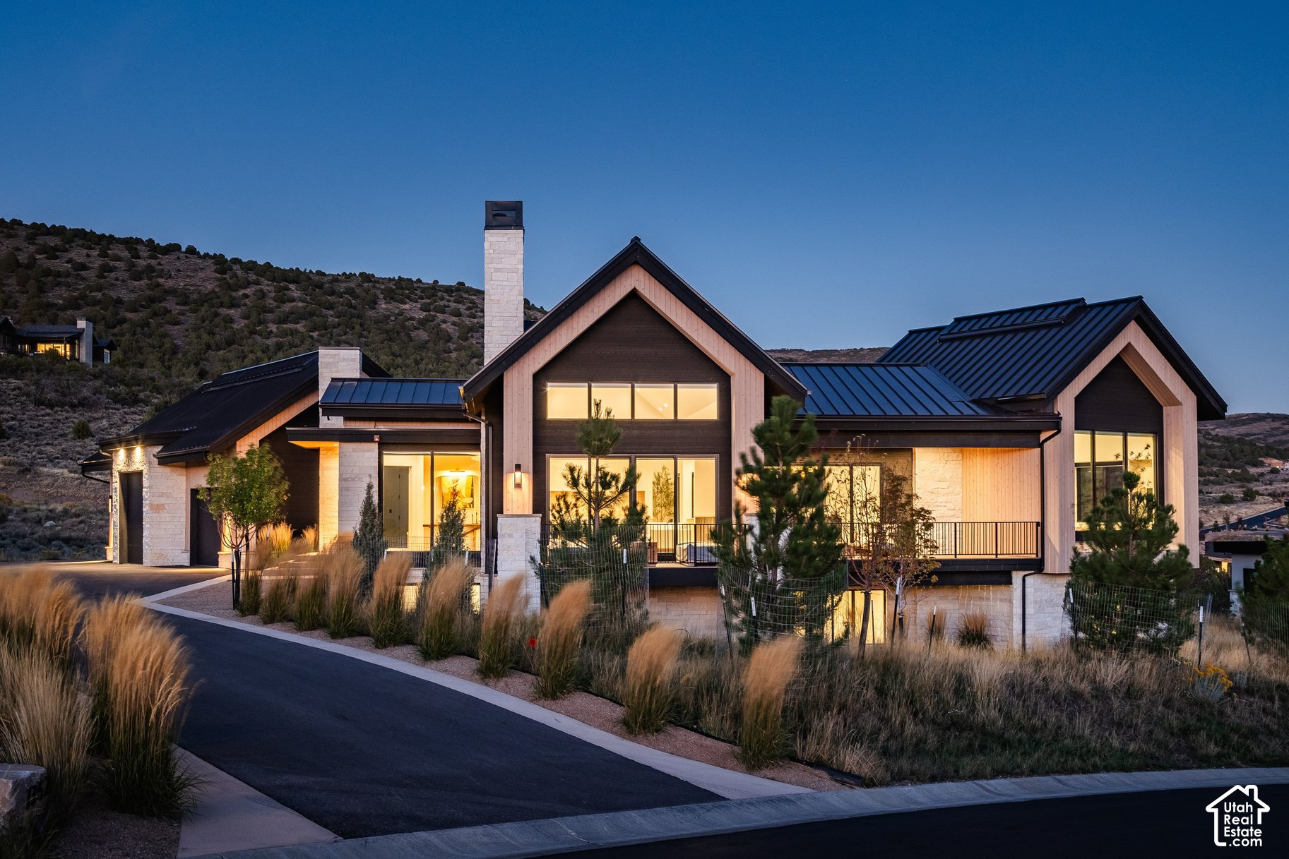 main property photo 79