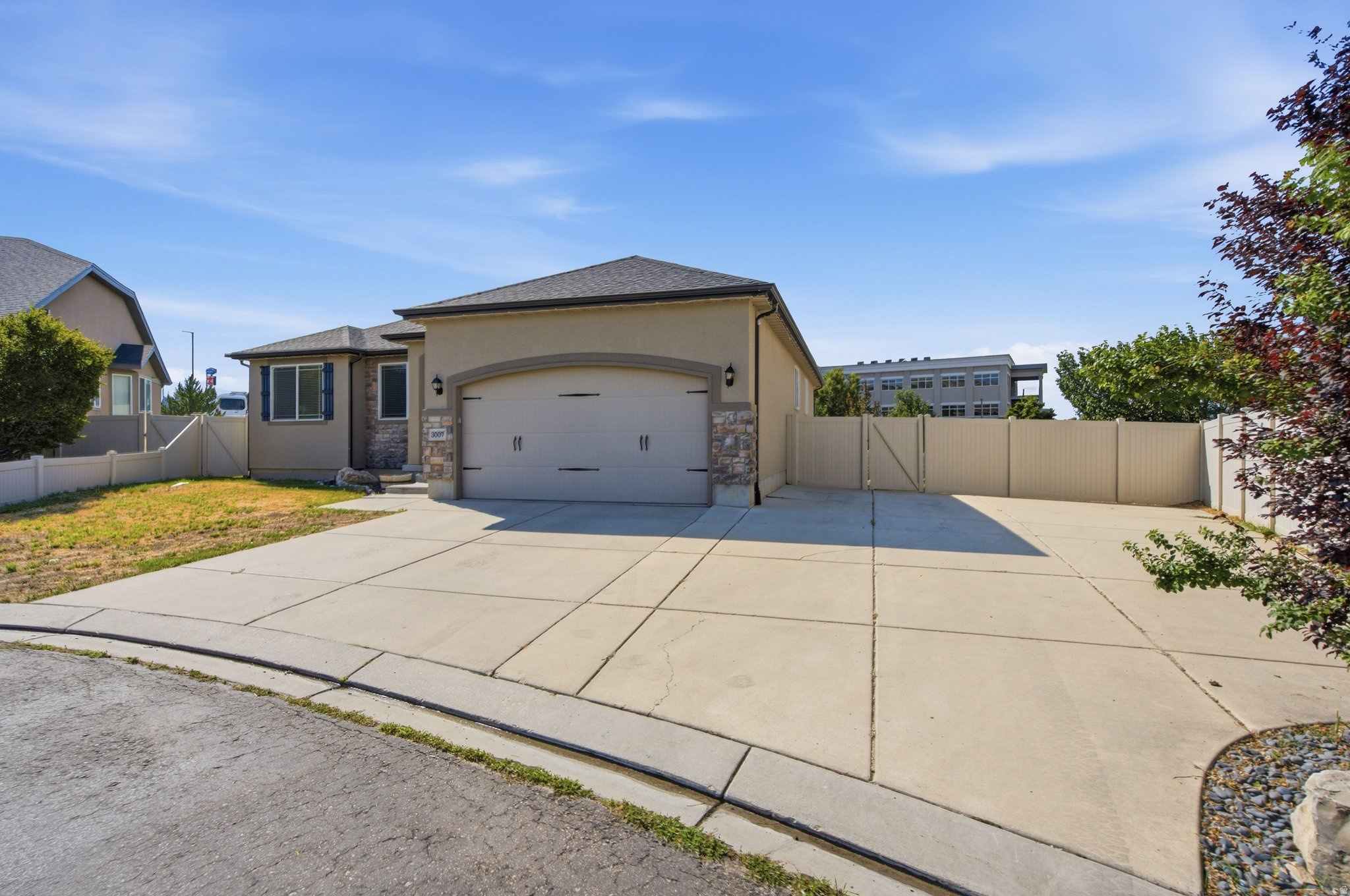 main property photo 63