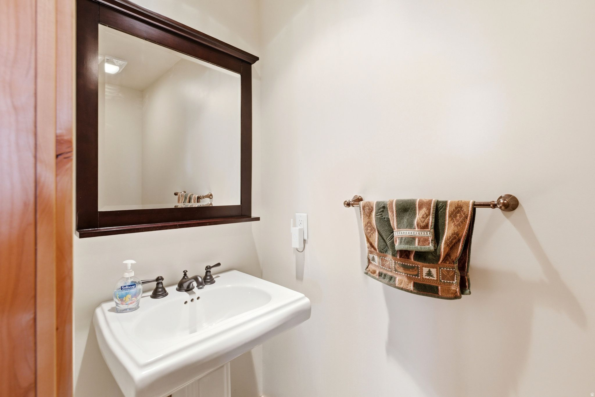 main property photo 25