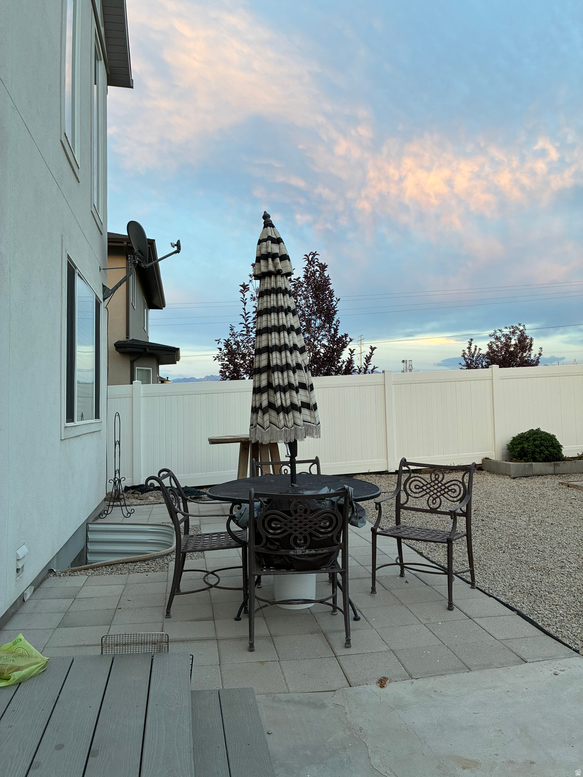 main property photo 32
