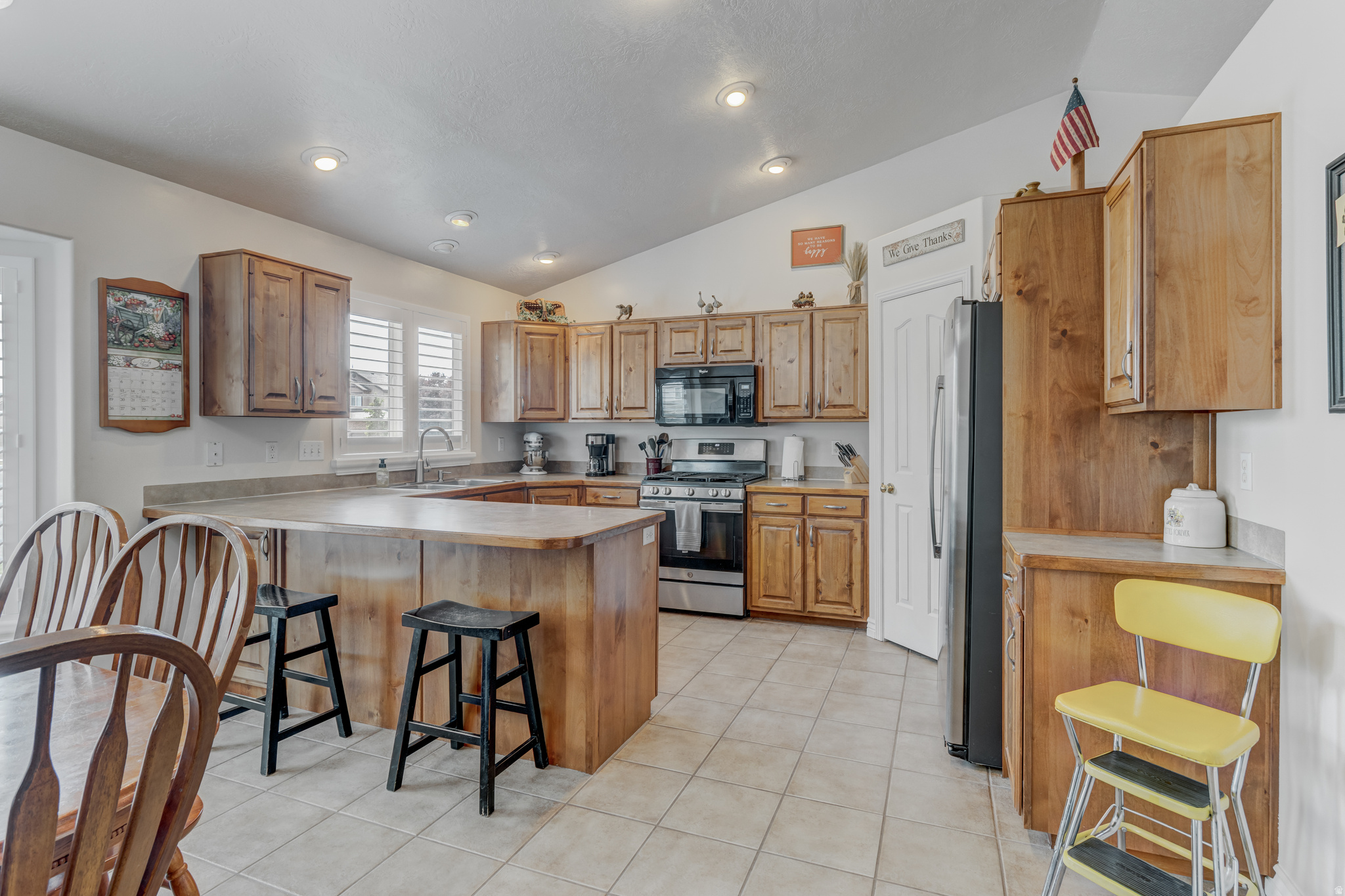 main property photo 5