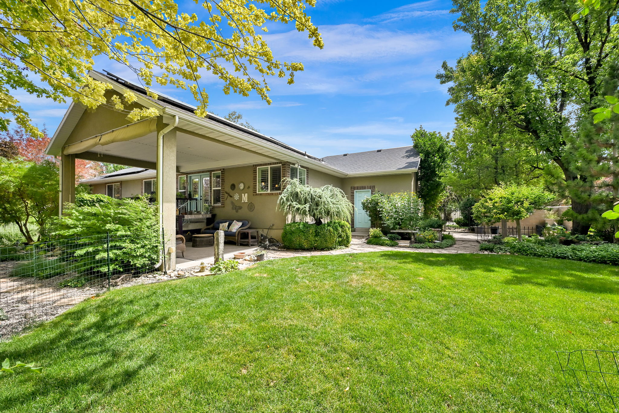 main property photo 17