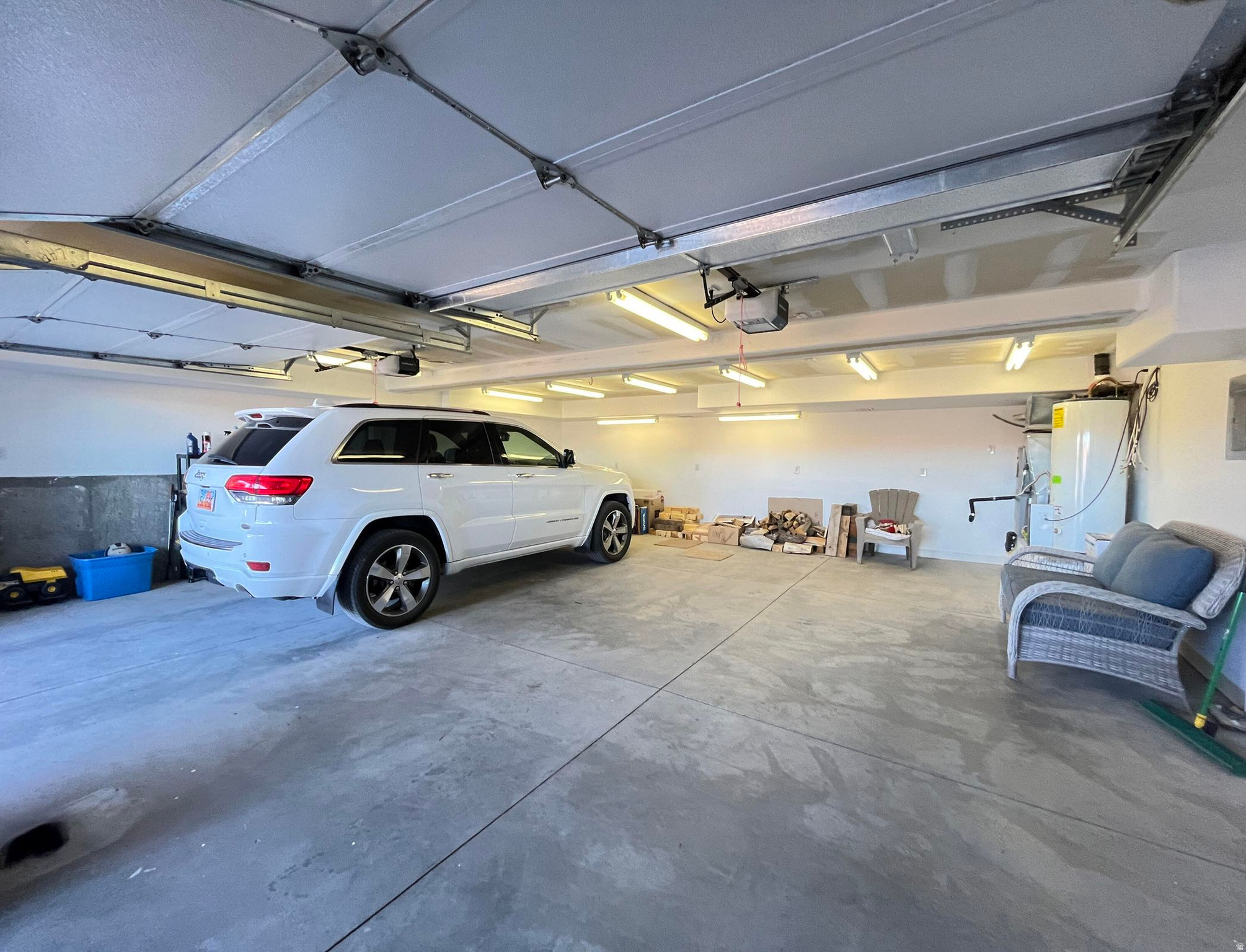 main property photo 50