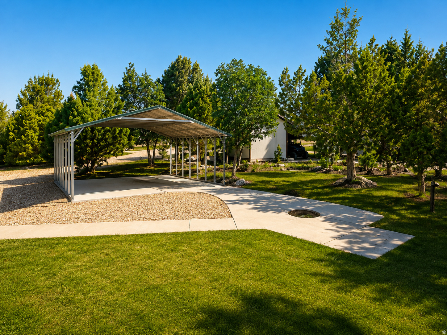 main property photo 27