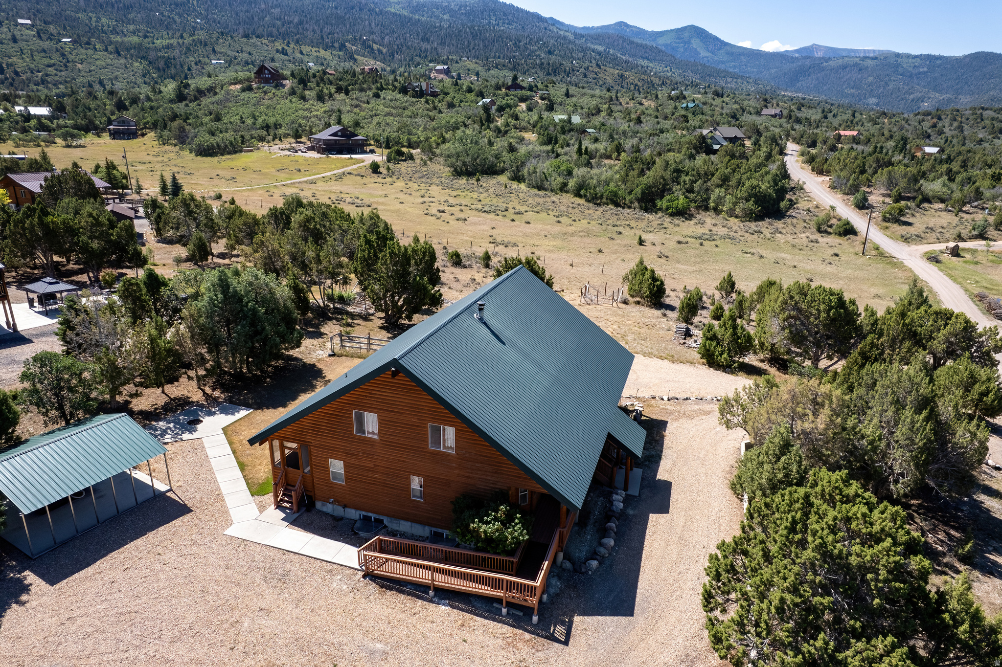 main property photo 36