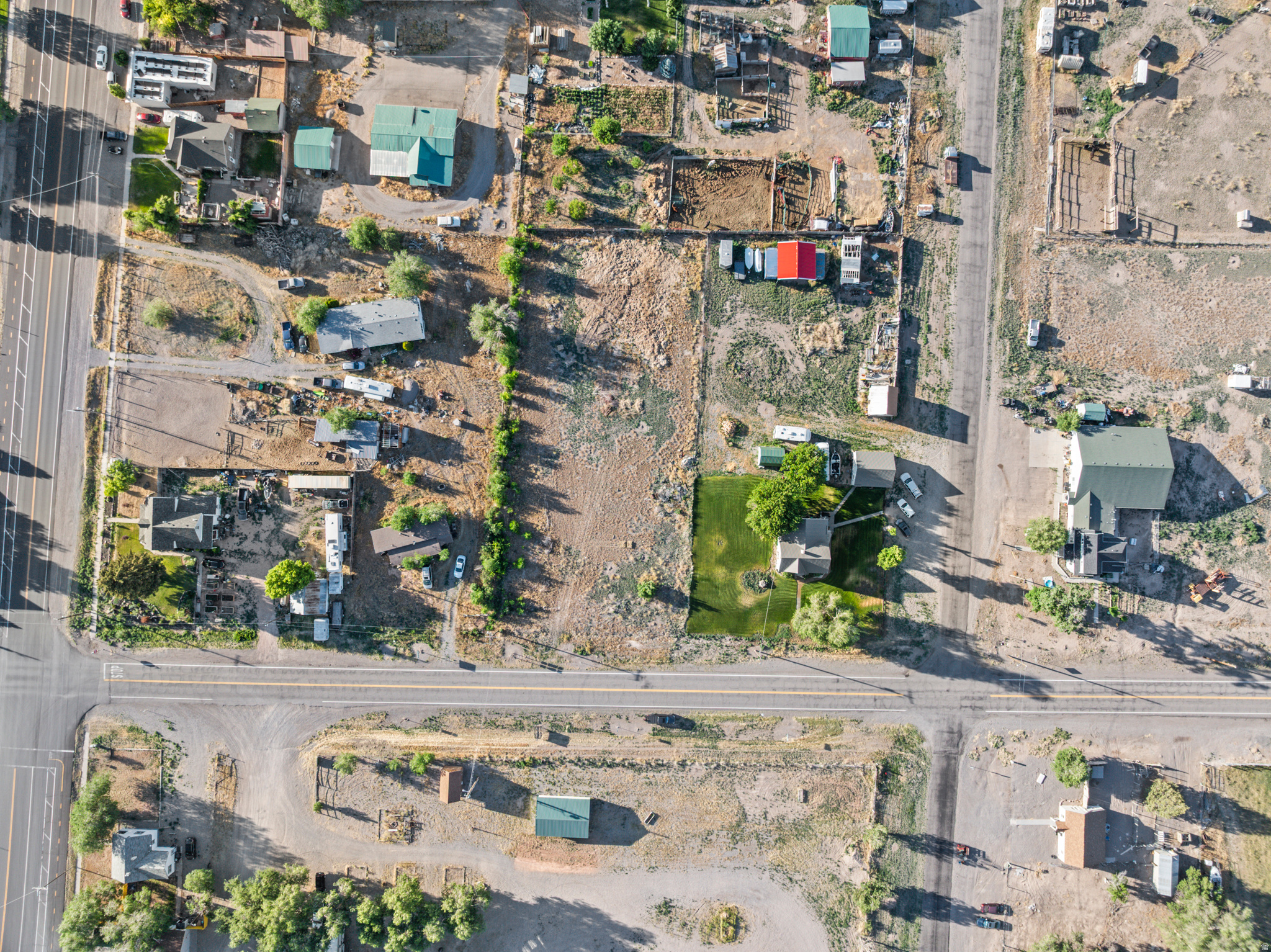 main property photo 13