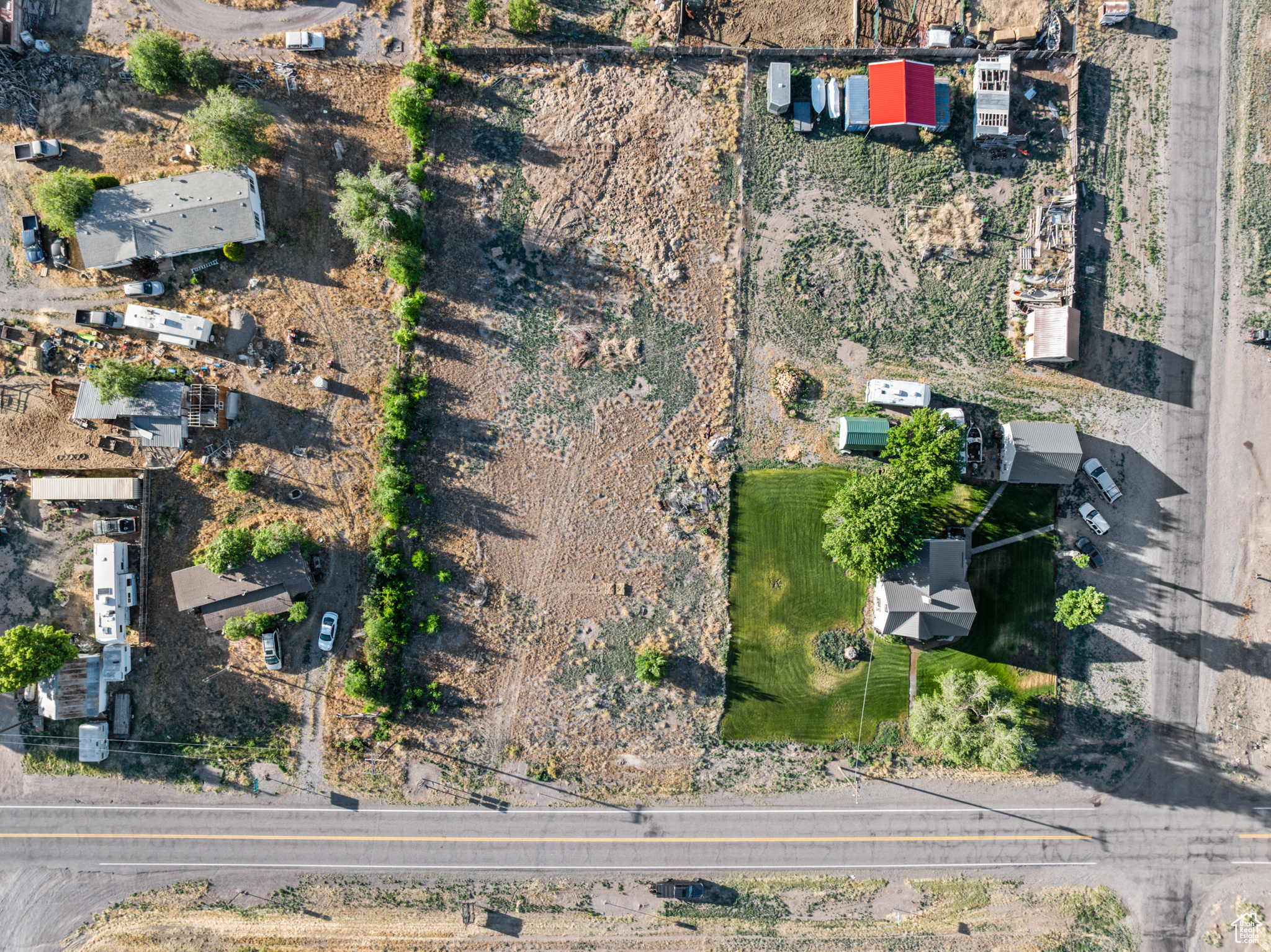 main property photo 6