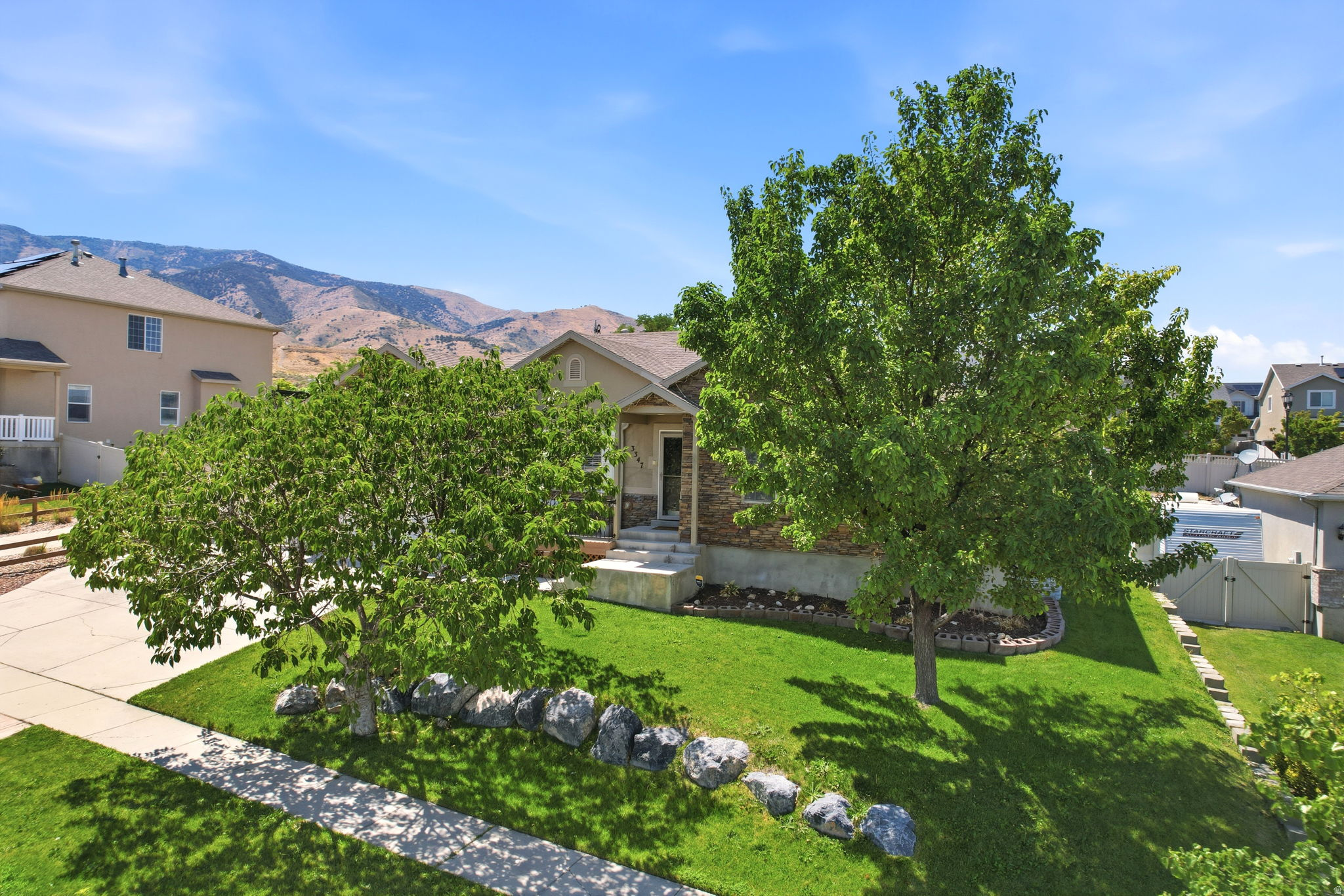 main property photo 39