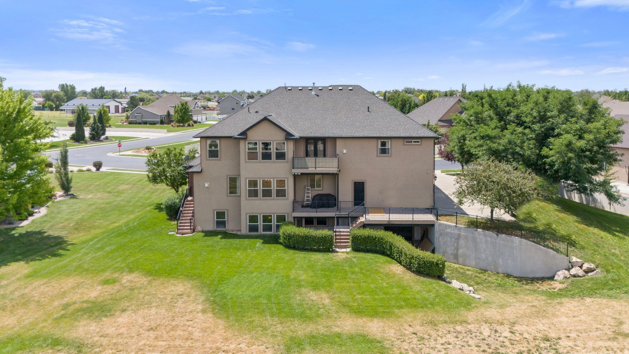 main property photo 49