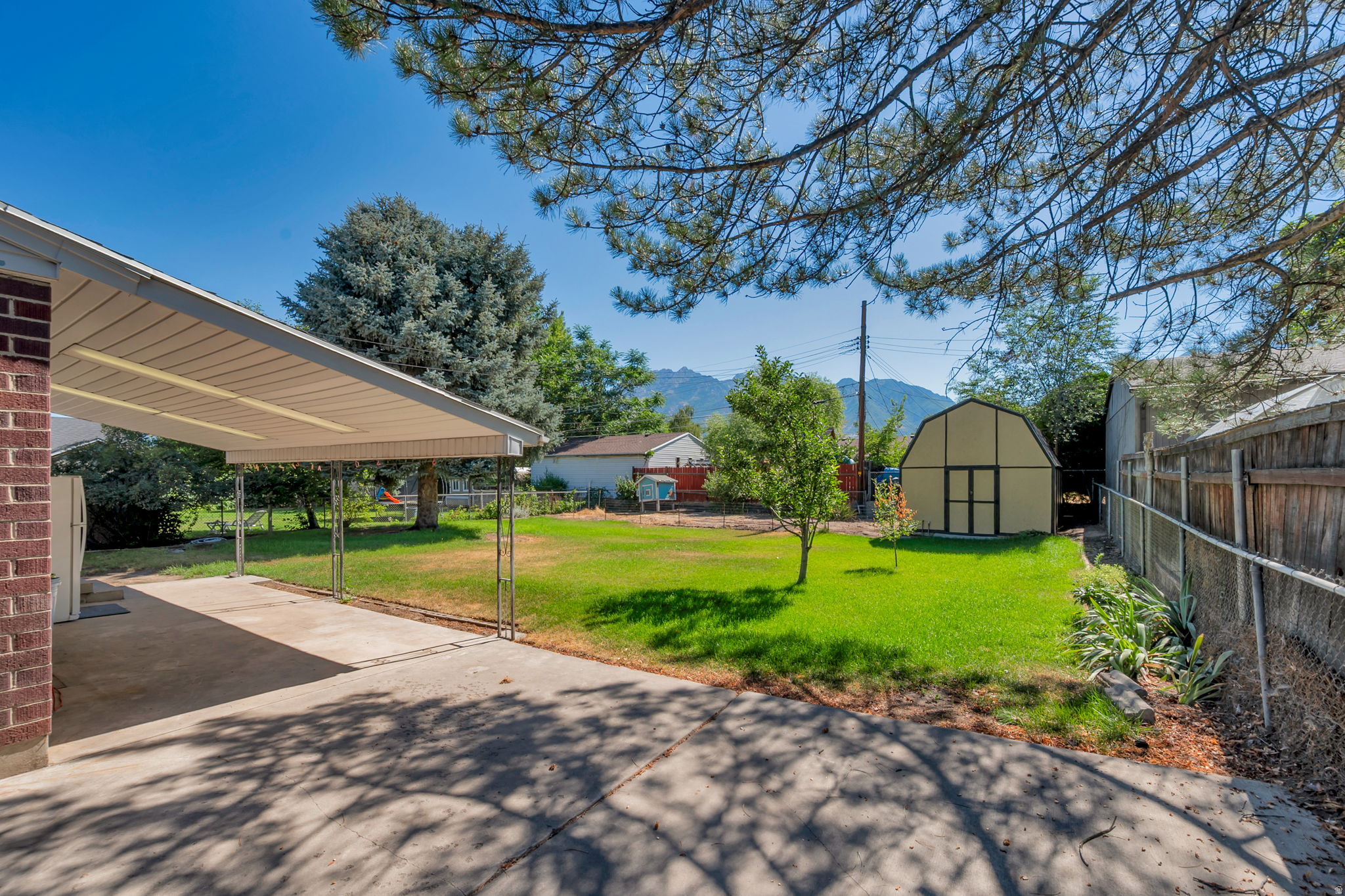 main property photo 41