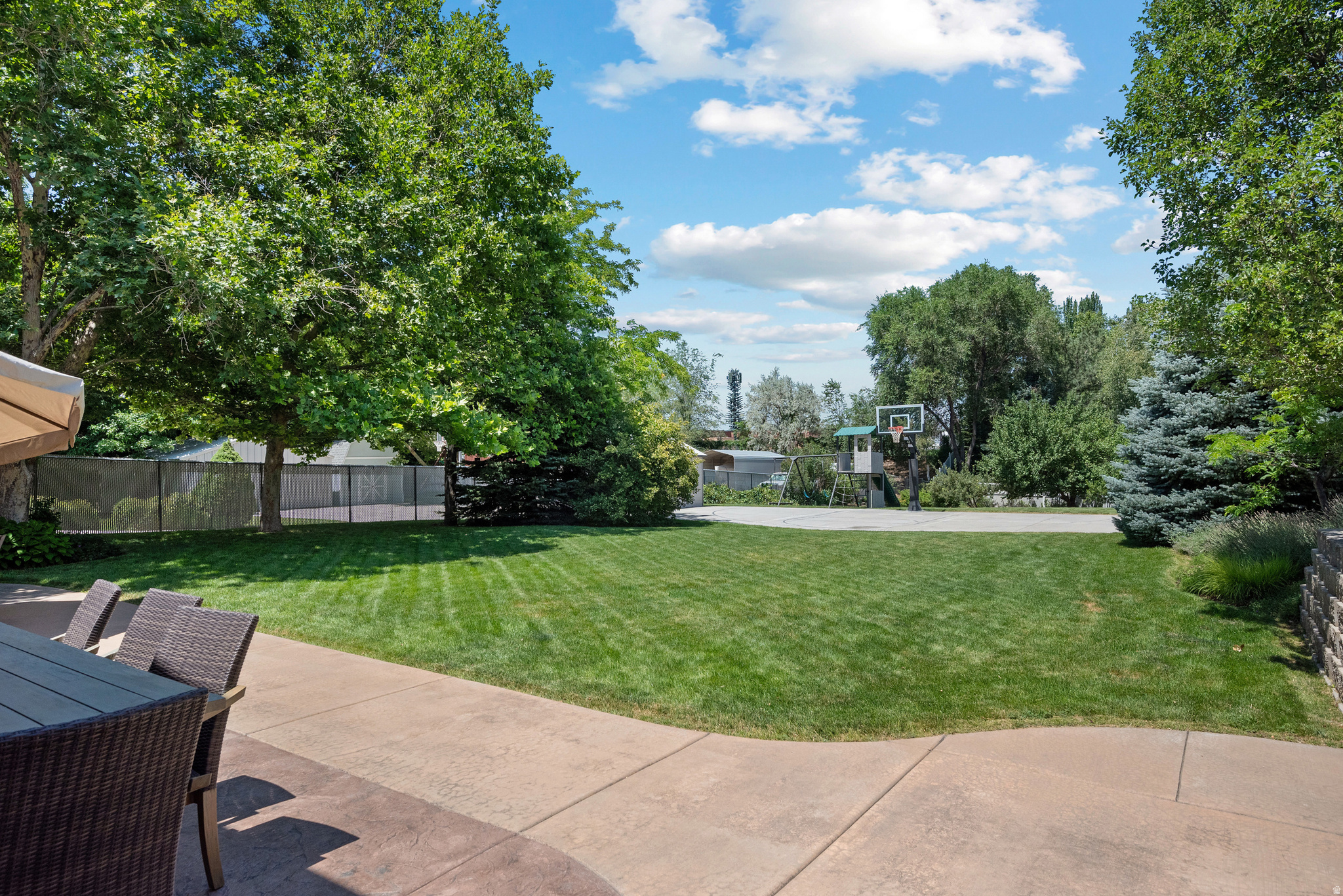 main property photo 44