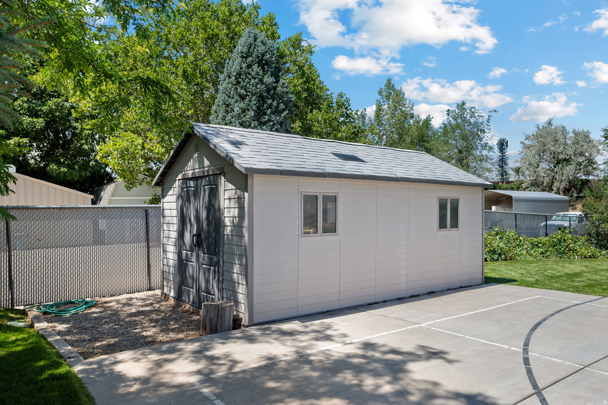 main property photo 45