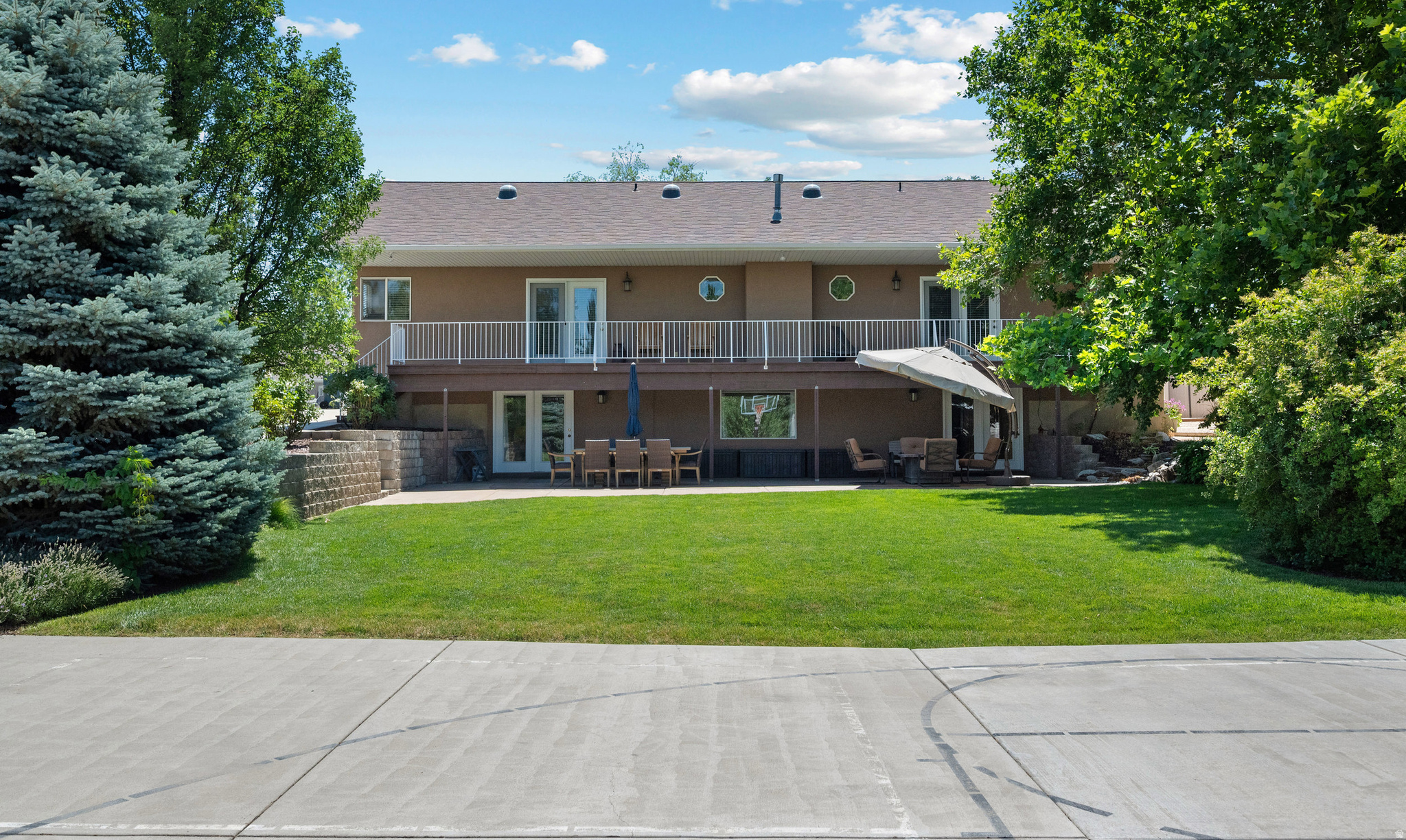 main property photo 48